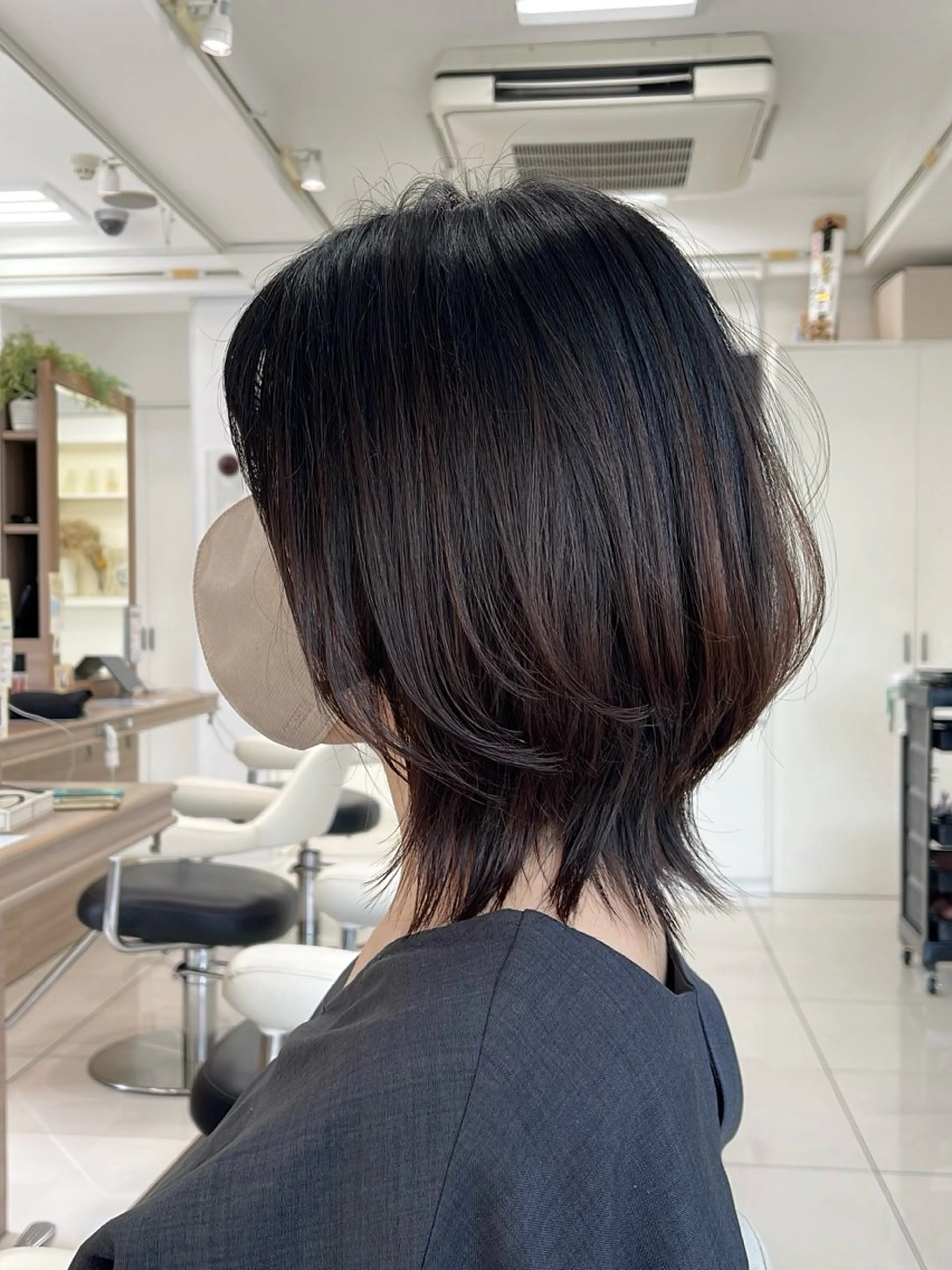 ミディアム ボブ レイヤーカット カット ヘアカラー トリートメント 藤原 亜美🤍のヘアスタイル