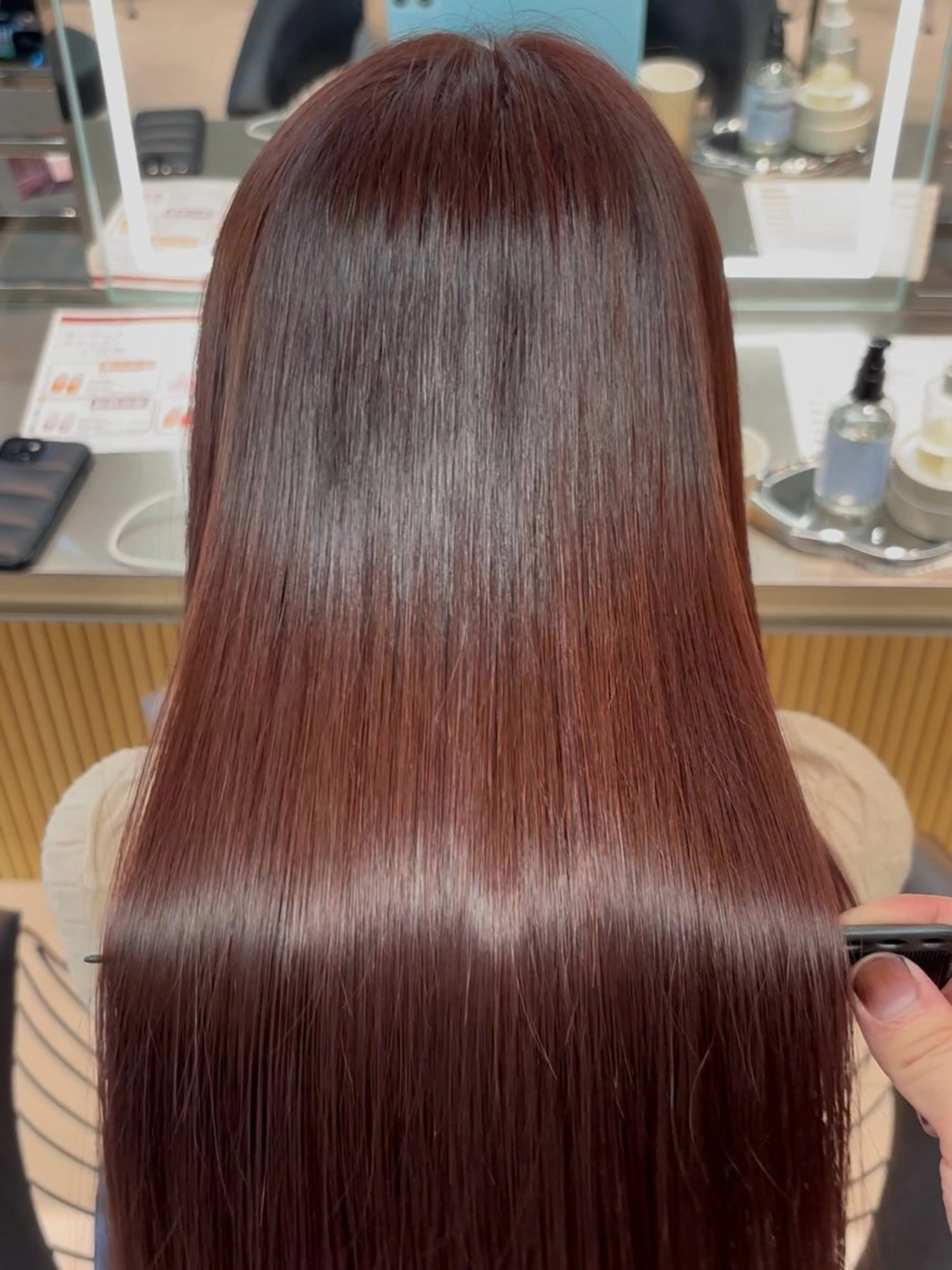 セミロング カラー 髪質改善 レイヤーカット 縮毛矯正 【美髪矯正】 吉村　清志のヘアスタイル