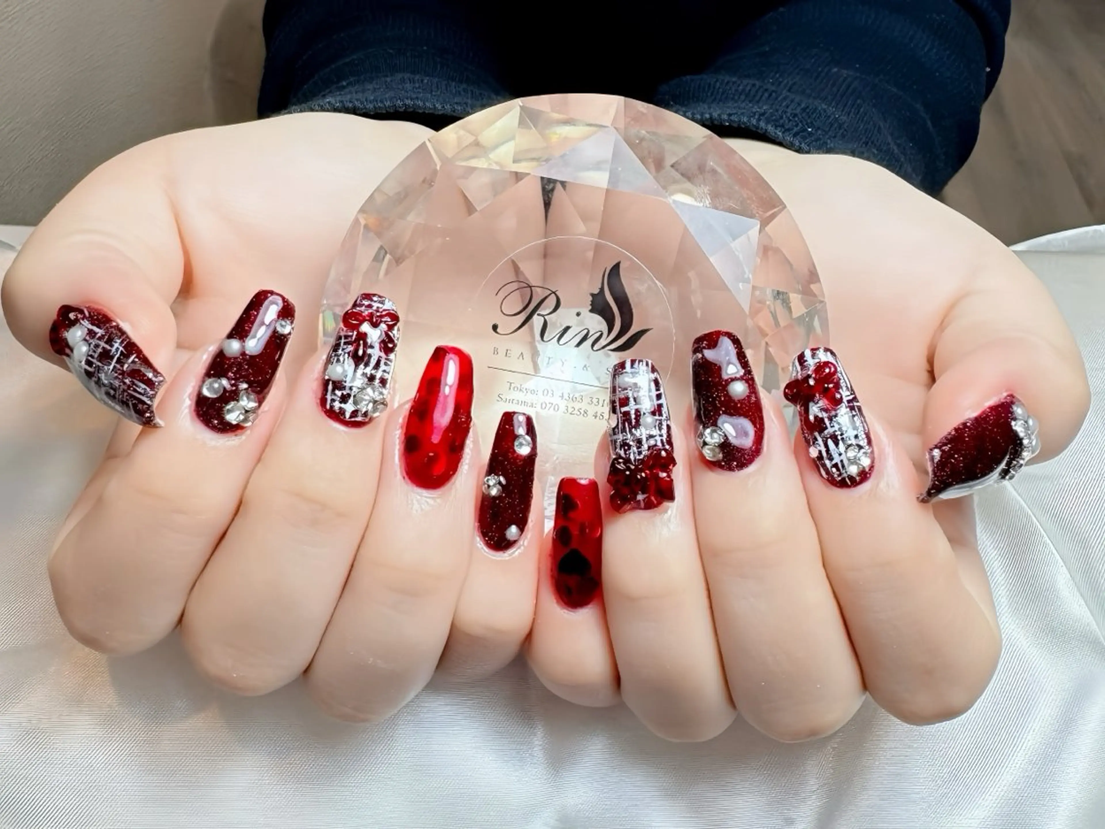 ネイル 成人式 ロングネイル ネイルチップ ハンドネイル Rin Nail 新大久保店のネイルデザイン