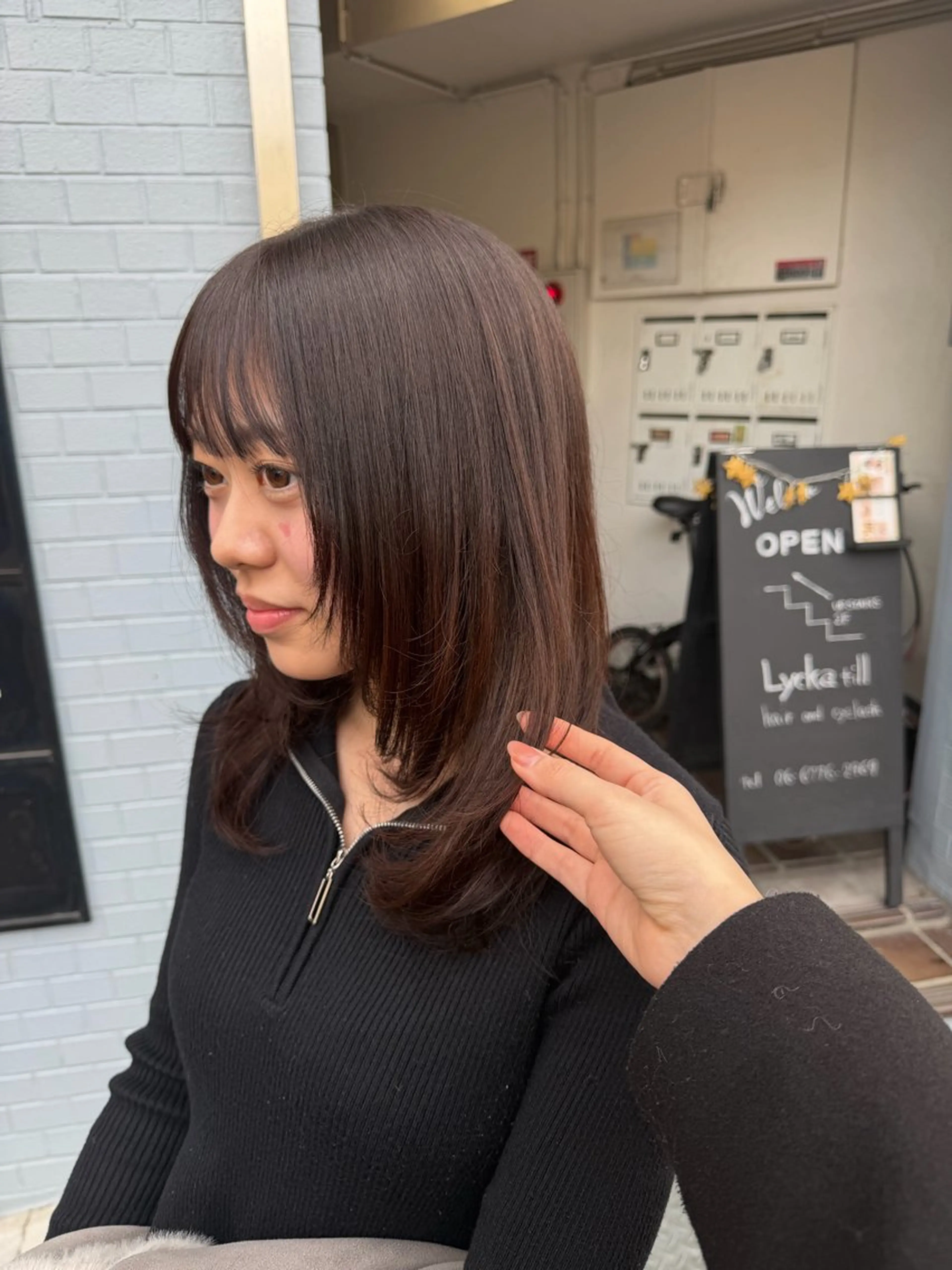 ミディアム ヘアカラー 柿本 ひなのヘアスタイル