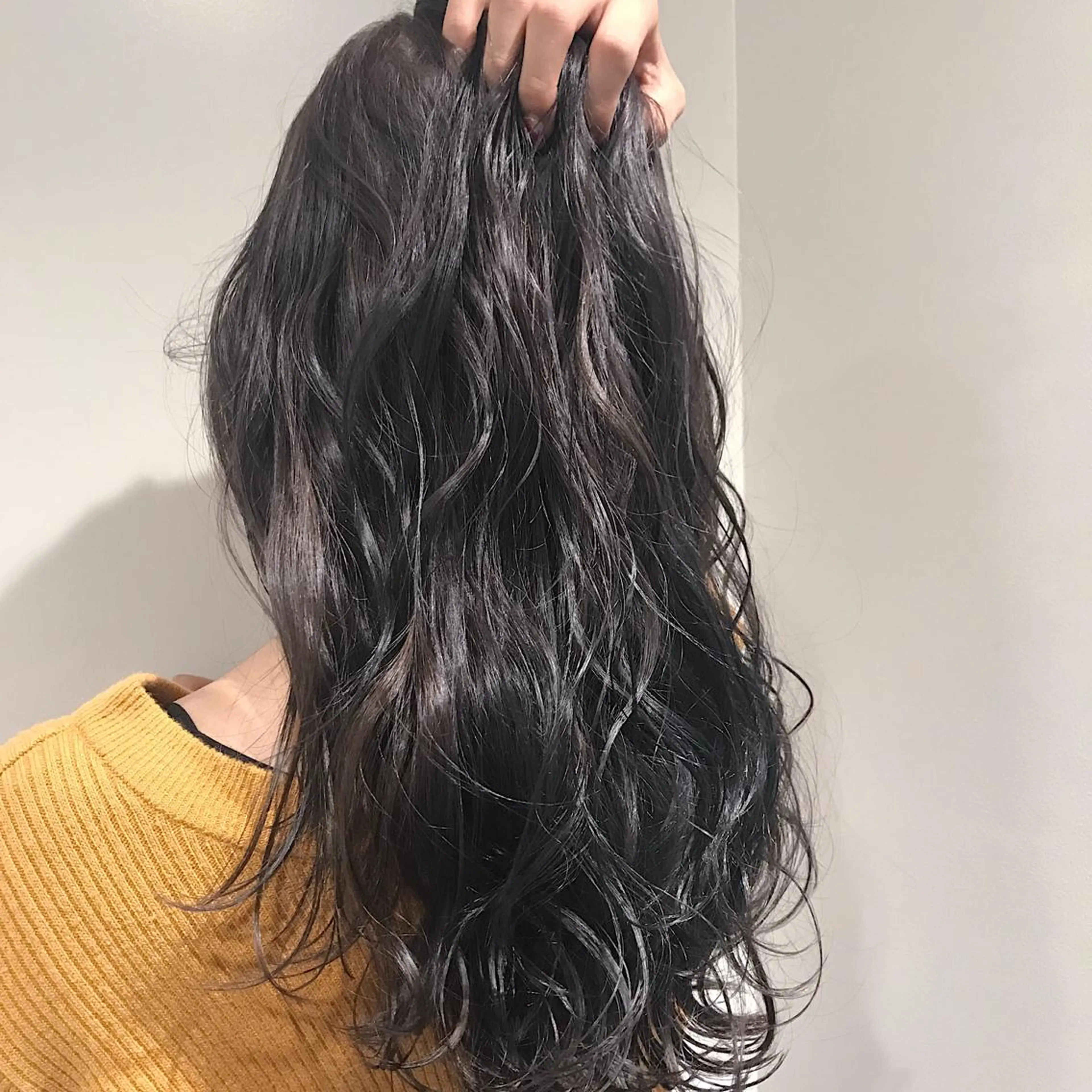 セミロング カラー ヘアアレンジ グレージュ Zina渋谷エリア マネージャShionのヘアスタイル