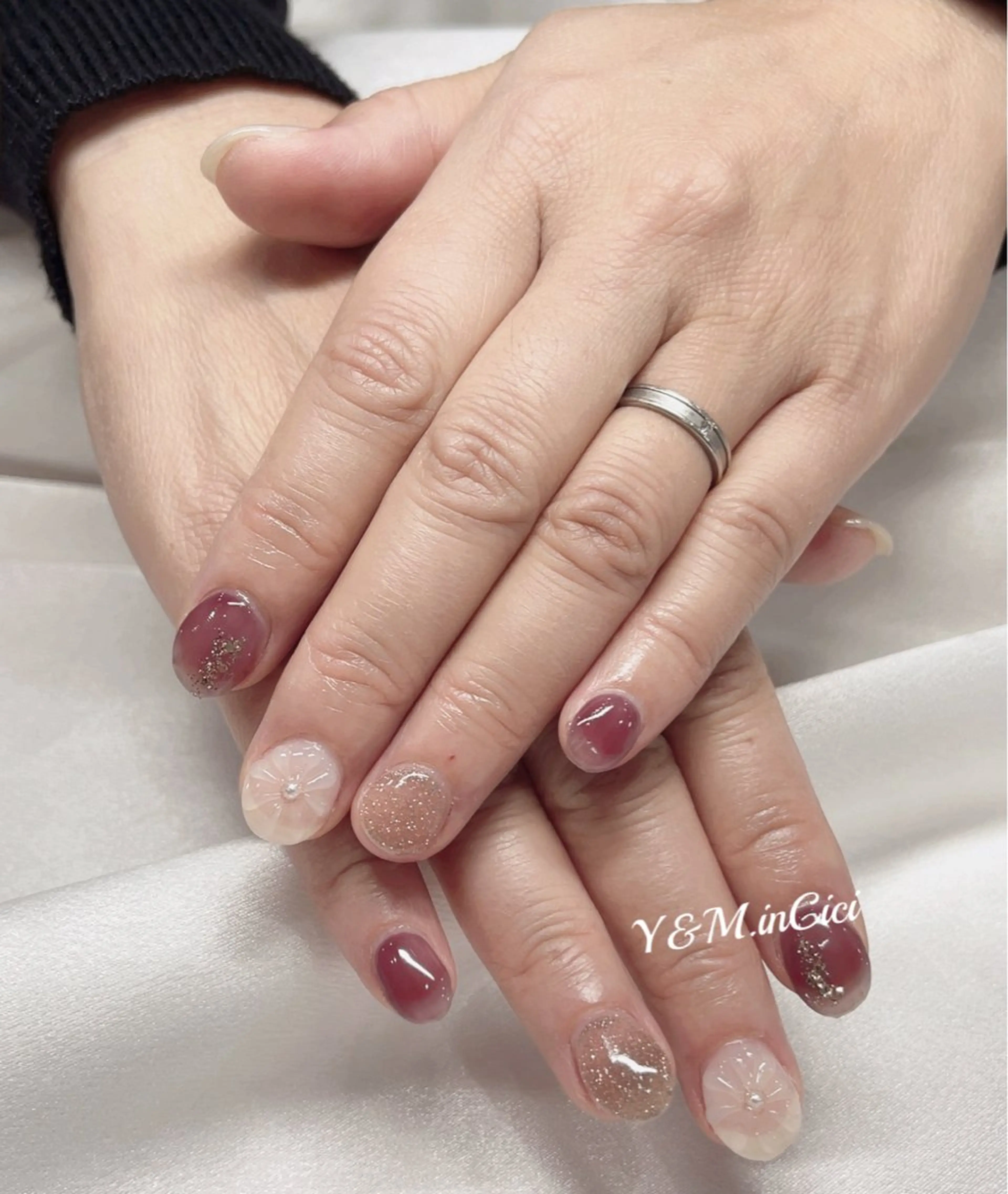 ネイル Ui_Amor (パラジェル)のネイルデザイン