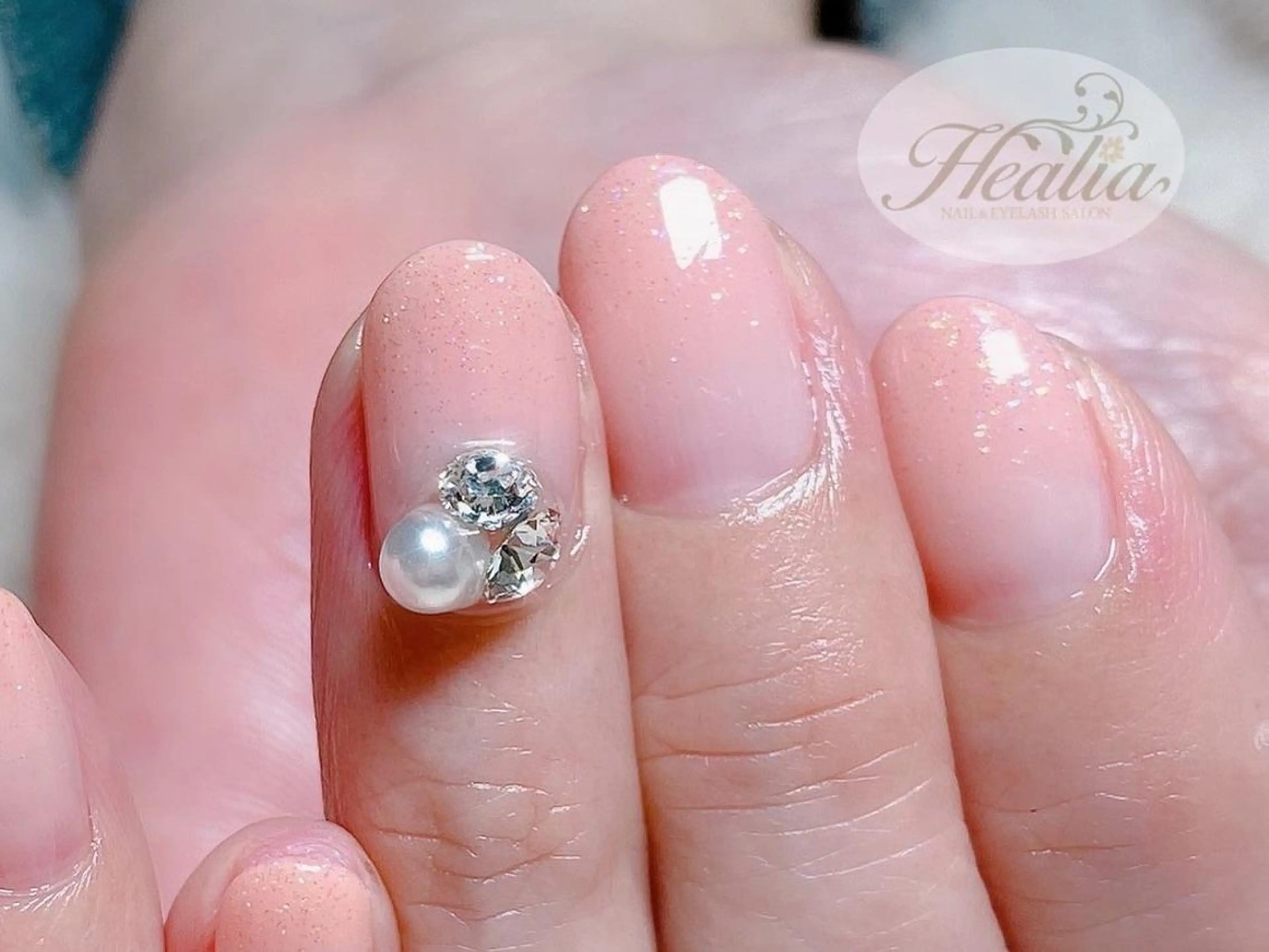 ネイル アートネイル ラメ(グリッター) ストーンネイル REMIA湘南台 TANABEのネイルデザイン