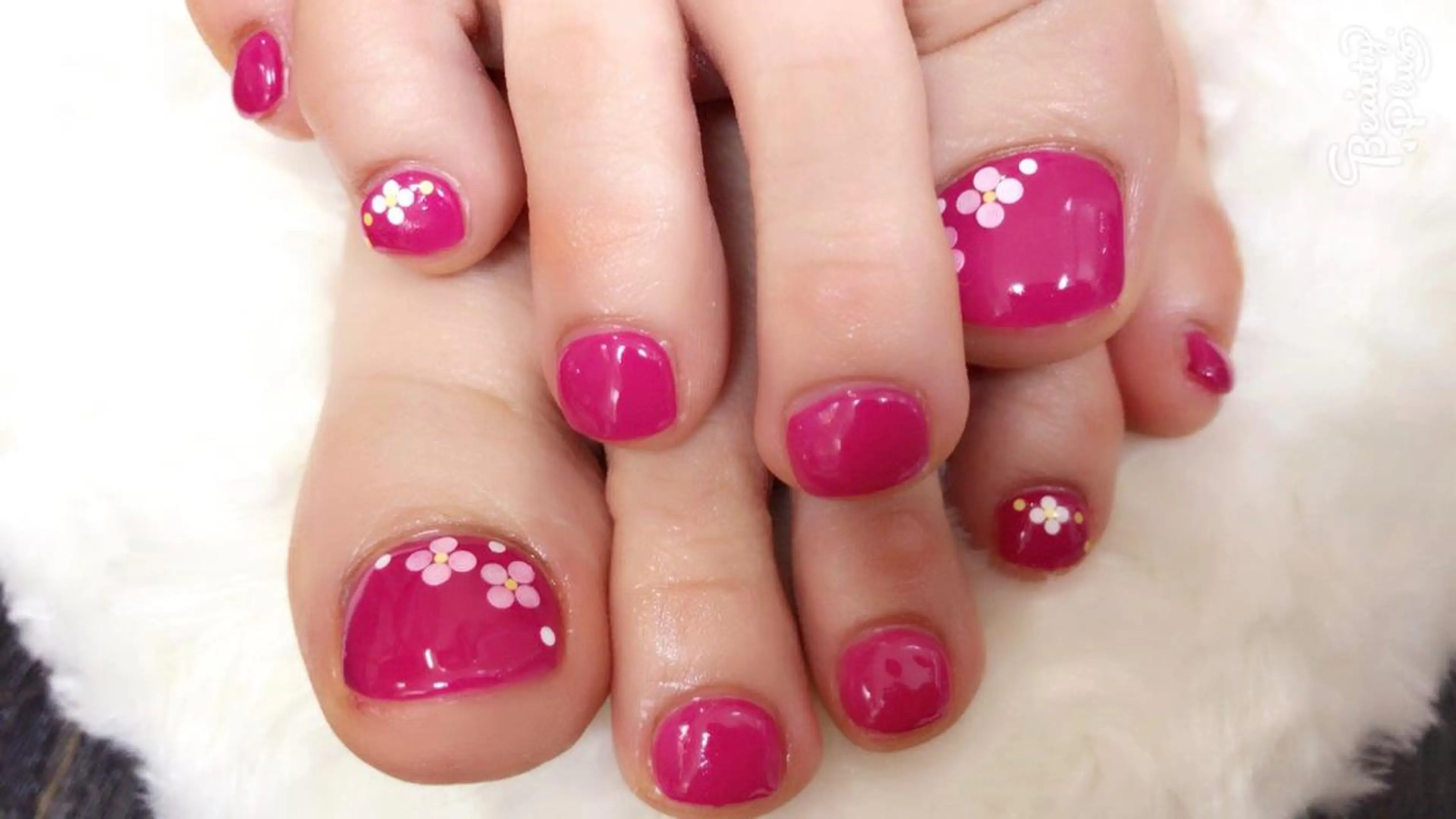 ネイル フットネイル Nail salon Three R所属・ネイルサロン Three   R.のエステ・リラクイメージ