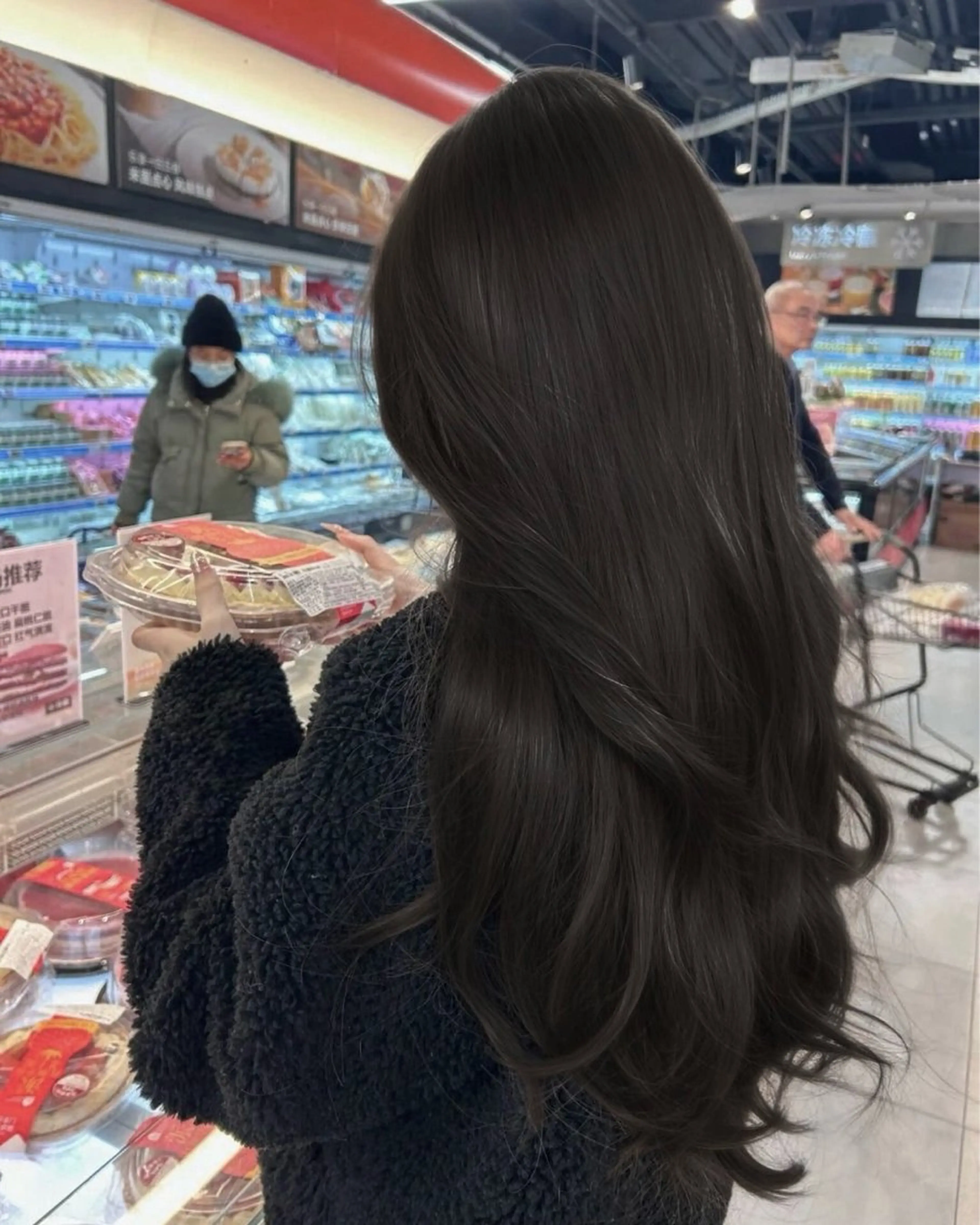 カラー ヘアカラー 韓国風暗髪ヘア🤍 🫧MIREIのヘアスタイル