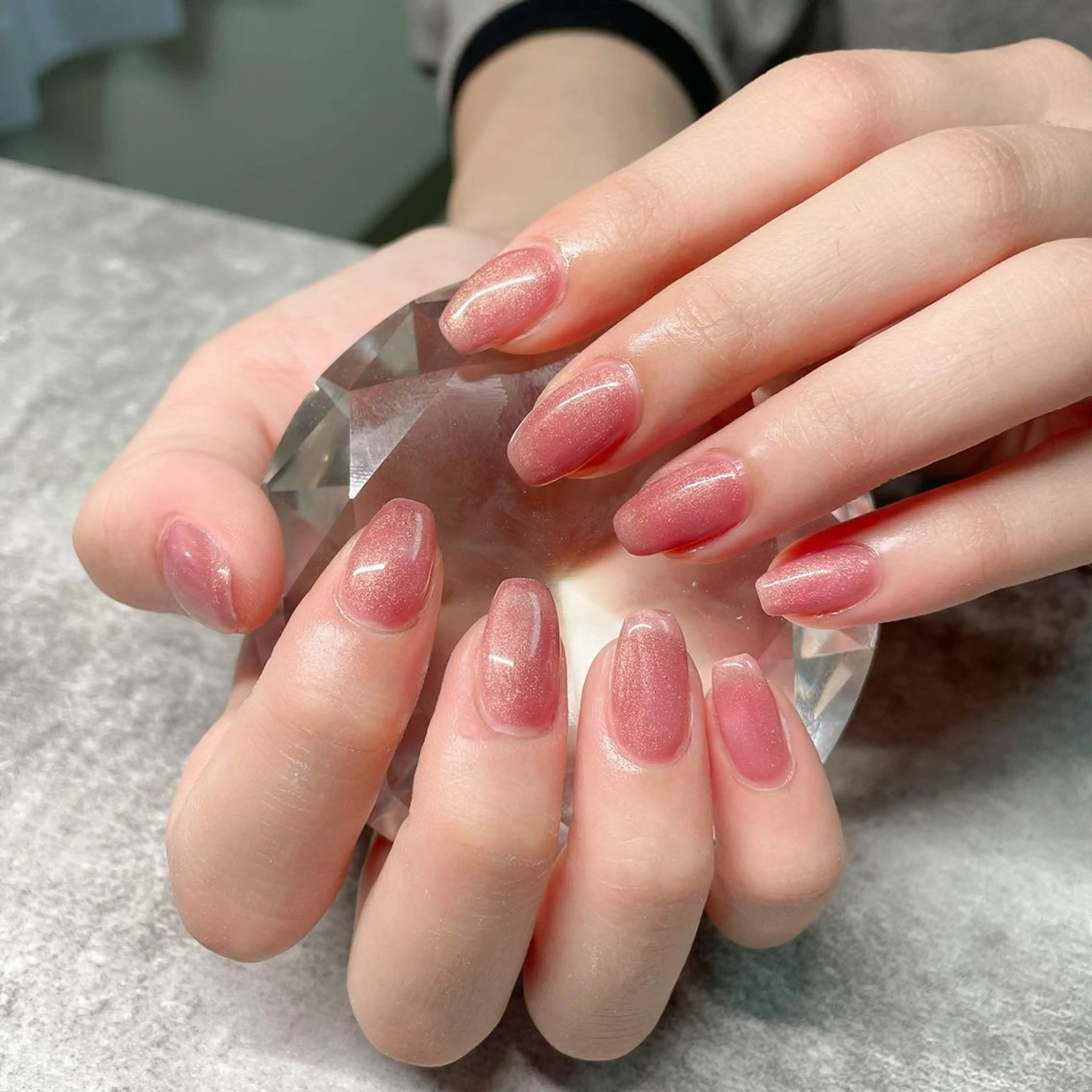 ネイル オーロラネイル ボルドー クリアネイル フラッシュネイル フットネイル Rabe nail ラーベネイルのネイルデザイン
