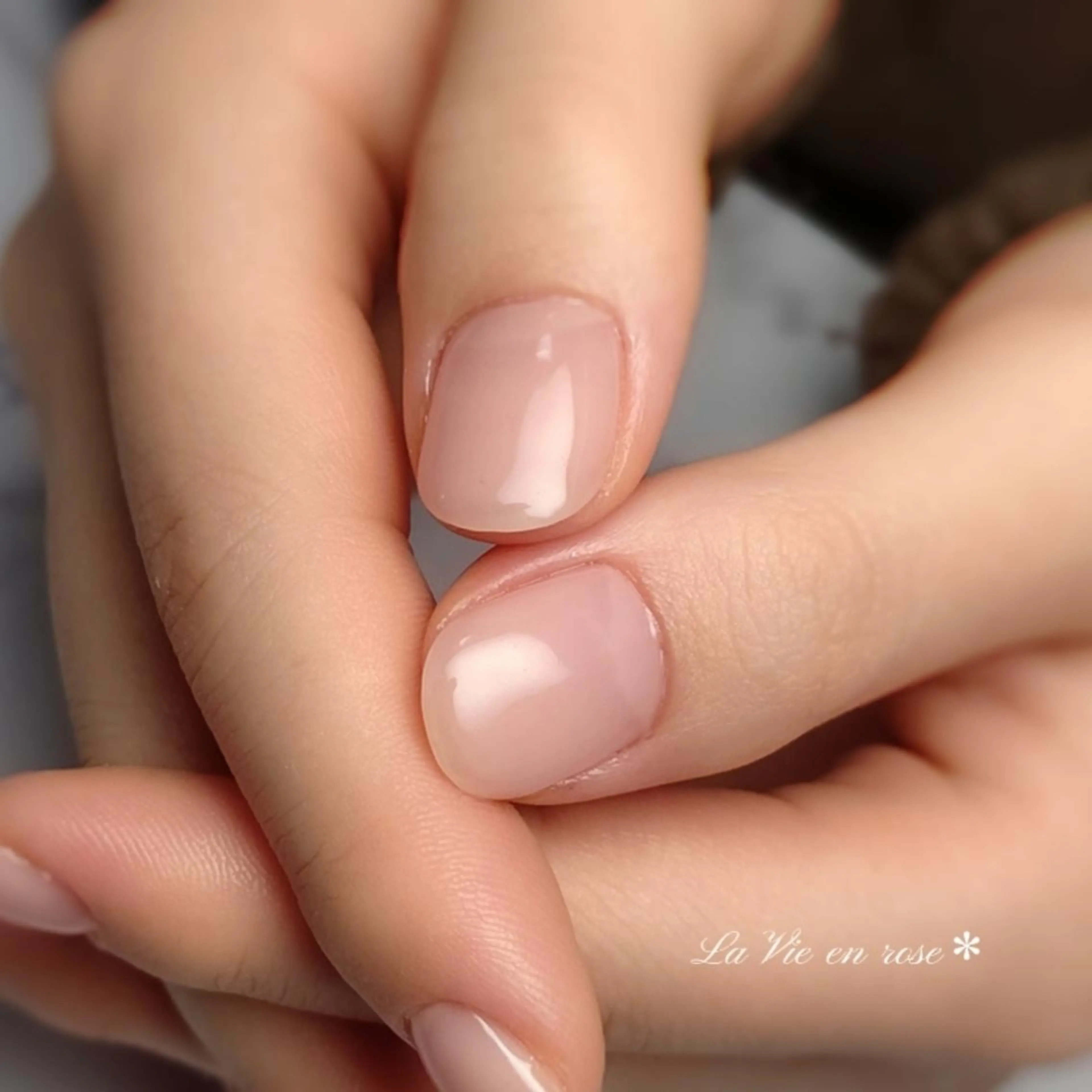 ネイル ラヴィアン ローズのネイルデザイン