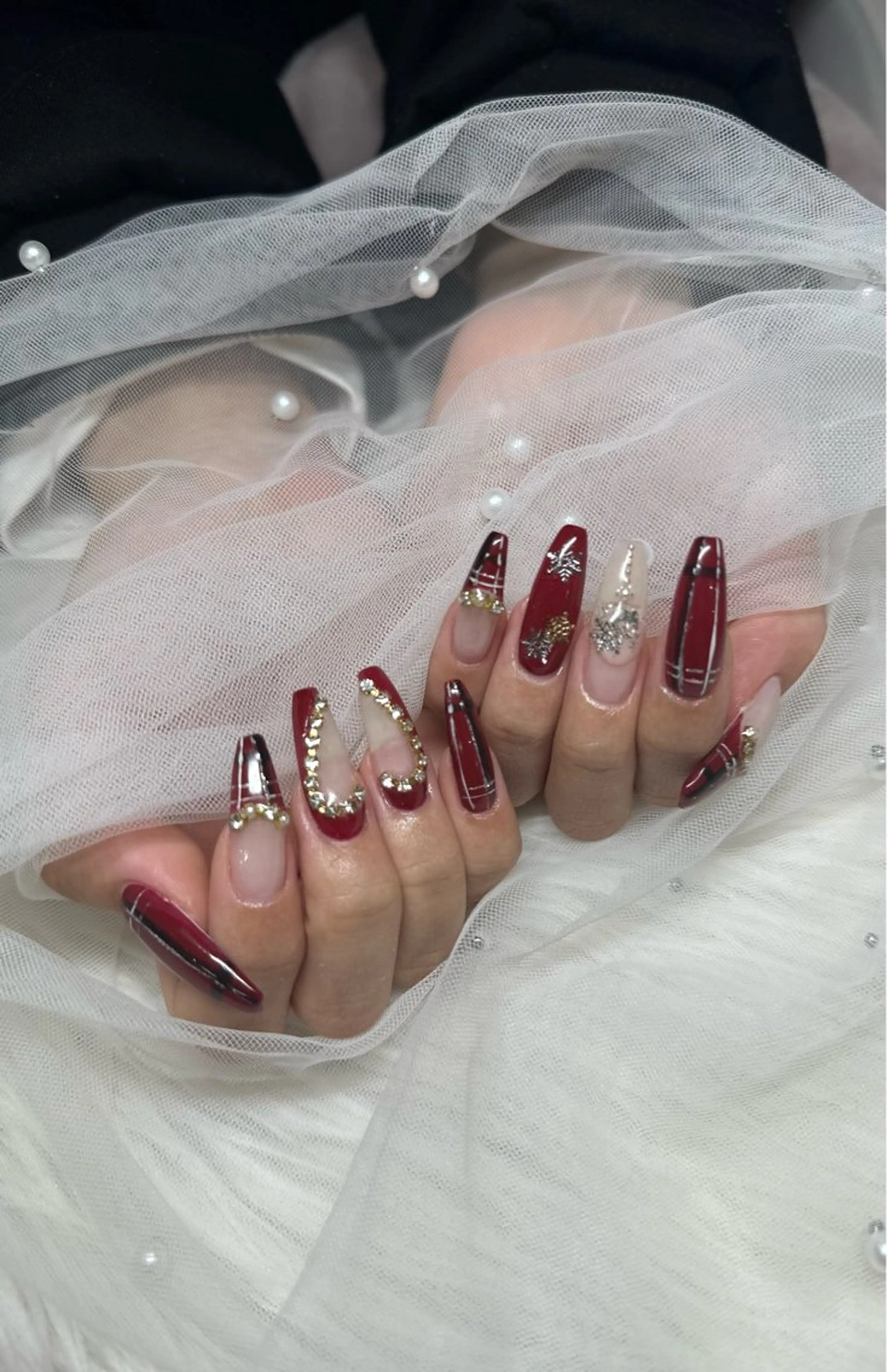 ネイル ハンドネイル Nail's AOAQUA所属・AOAQUA SHIORIのネイルデザイン