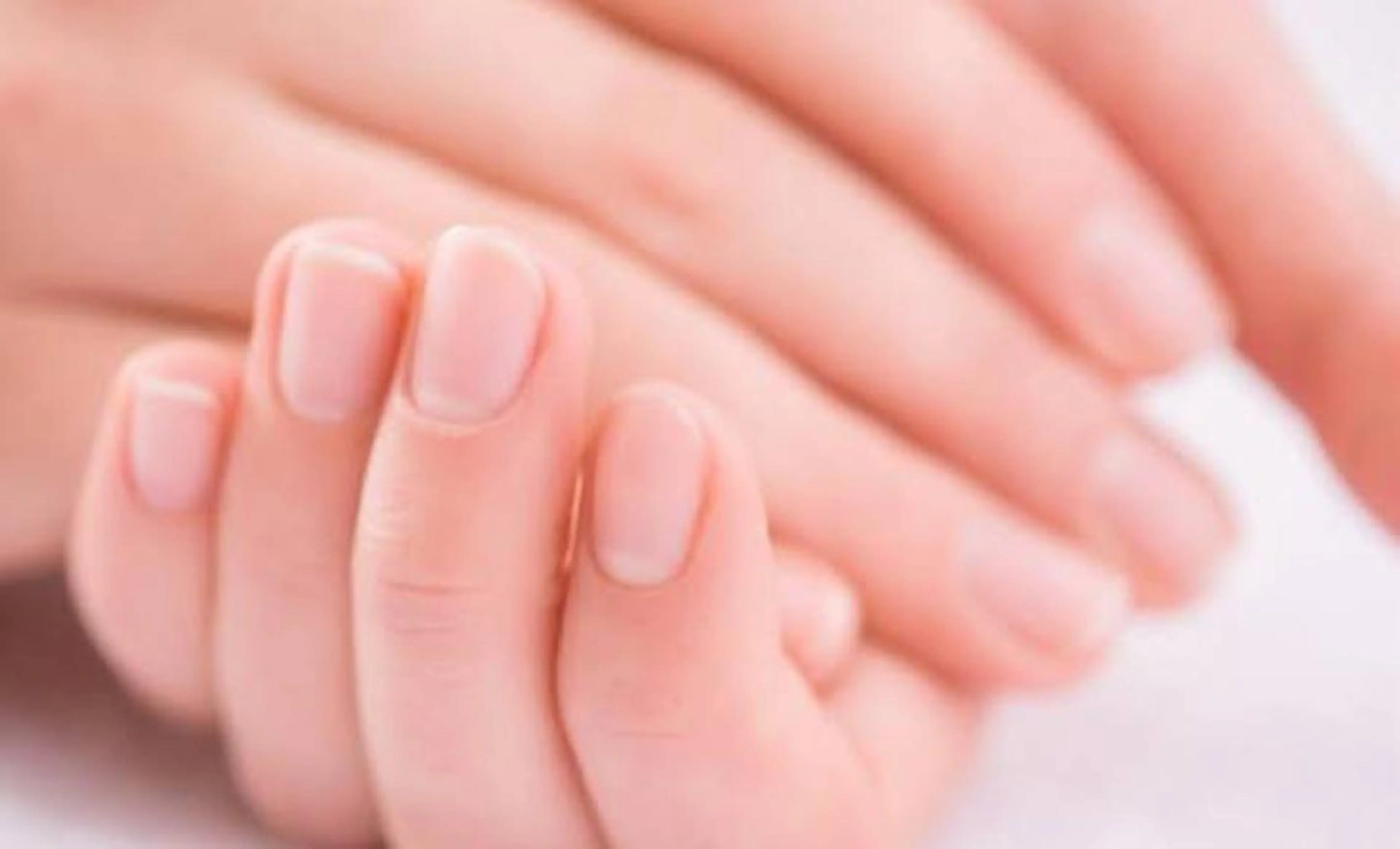 ネイル ku-to所属・林 志帆子【en2号店】のマツエク・マツパデザイン