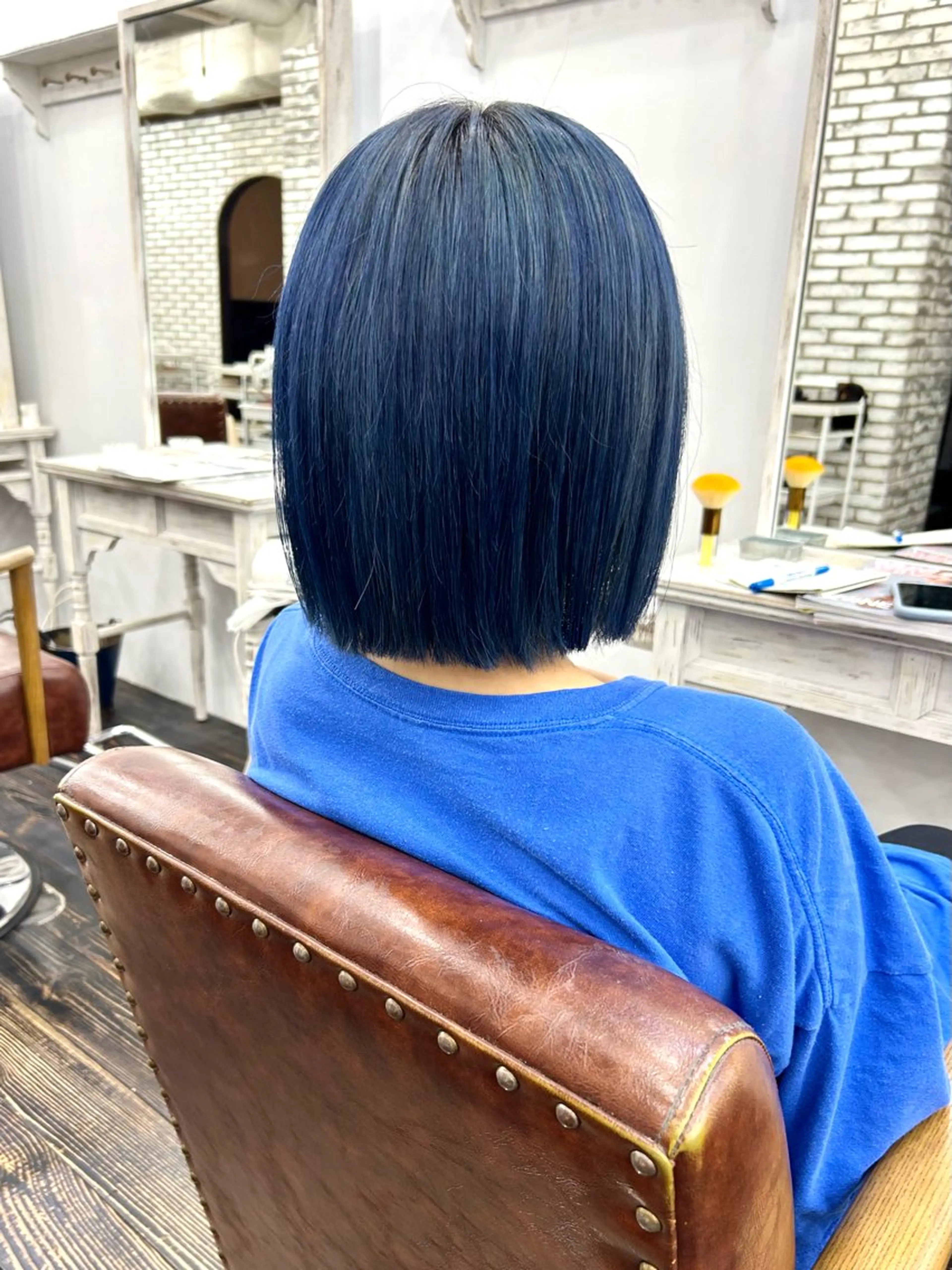 ショート レイヤー ハイトーン 暖色⭐︎KANAKOのヘアスタイル