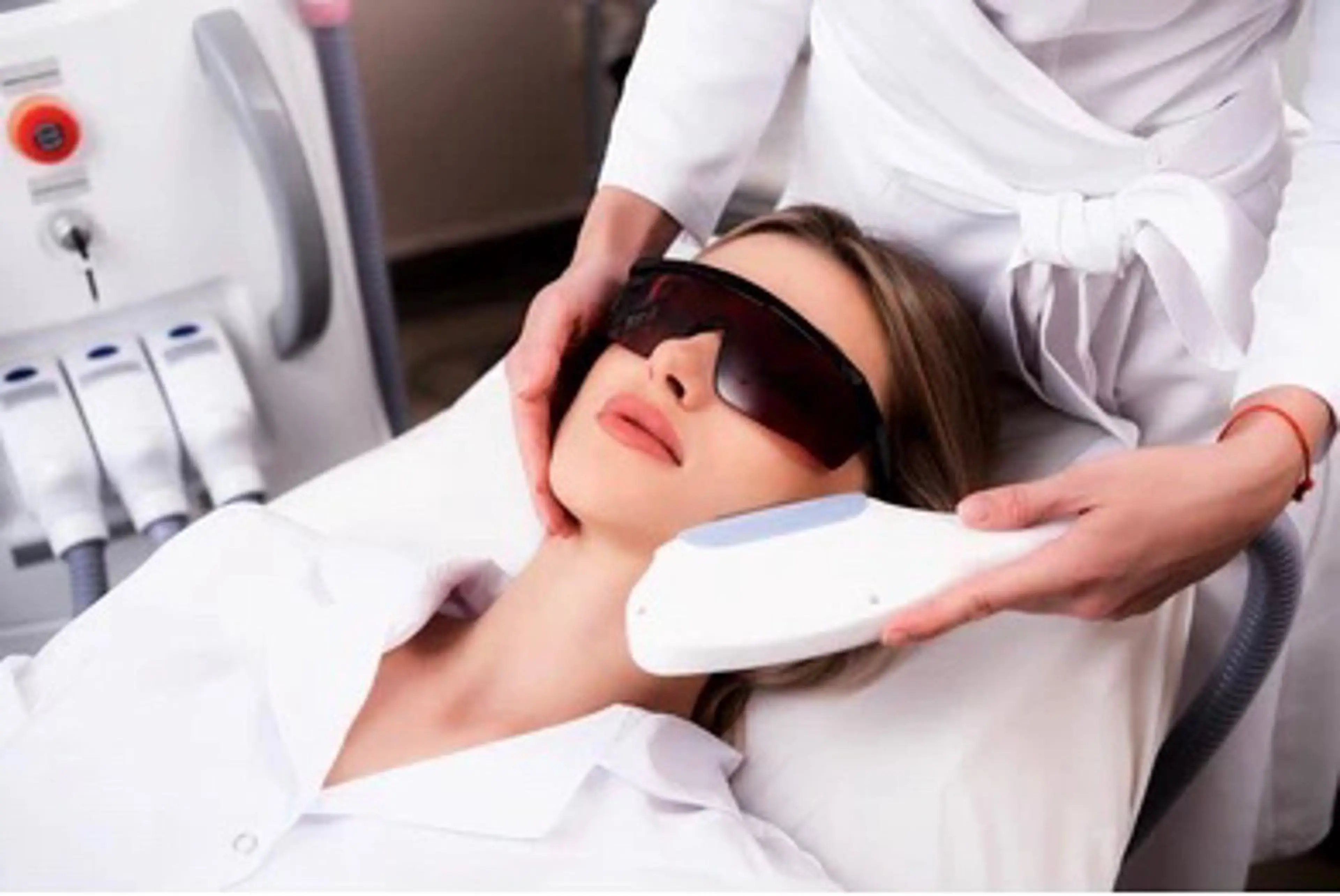 【顔脱毛】SHR×IPLハイブリッド脱毛（1回）ソフトシェービング付30分の写真