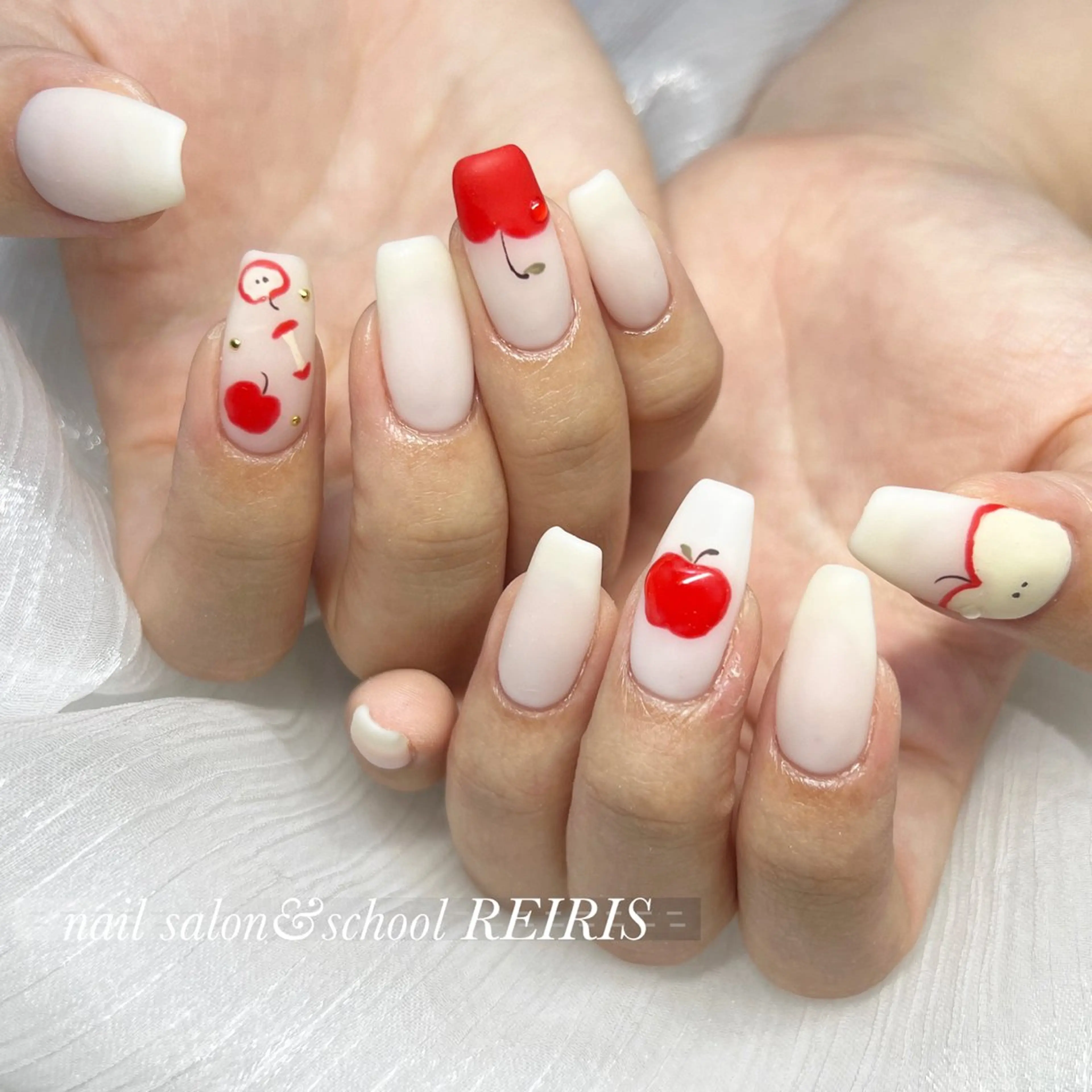 ネイル ハンドネイル Nail salon REIRISのネイルデザイン