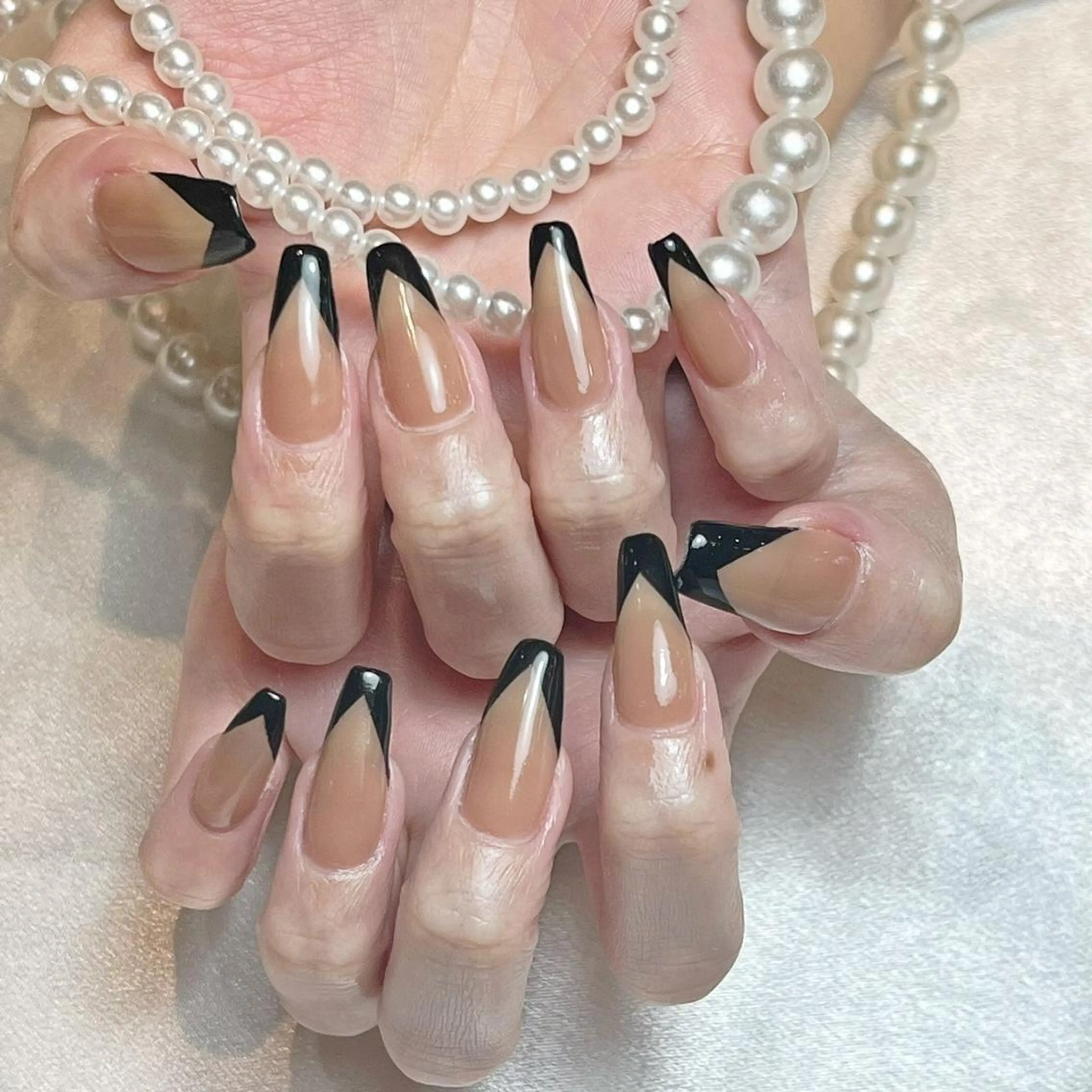 ネイル RAFFINE 月🦋🩵のネイルデザイン