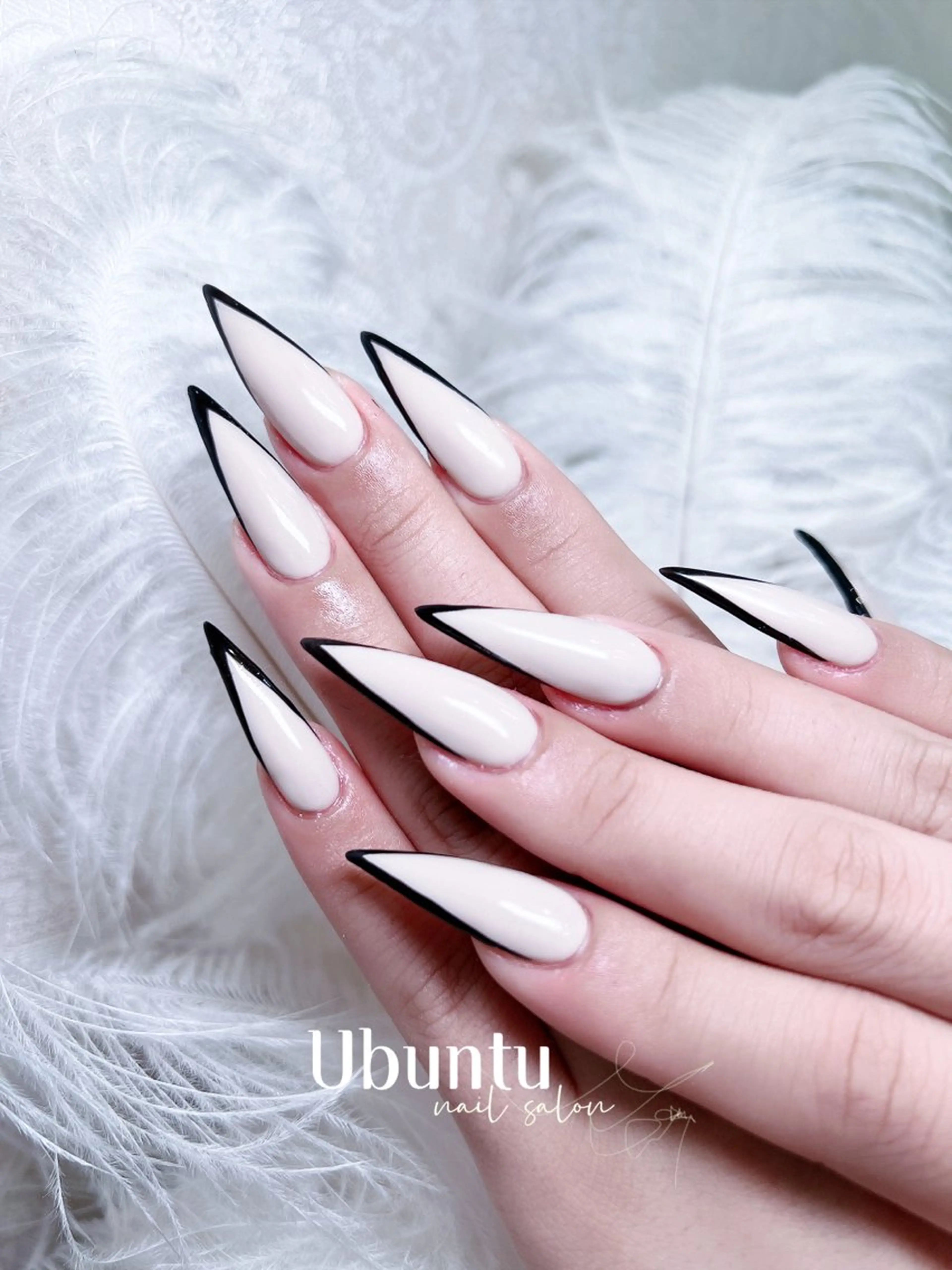 ネイル ハンドネイル Ubuntu🎀 ネイルサロン✨のネイルデザイン