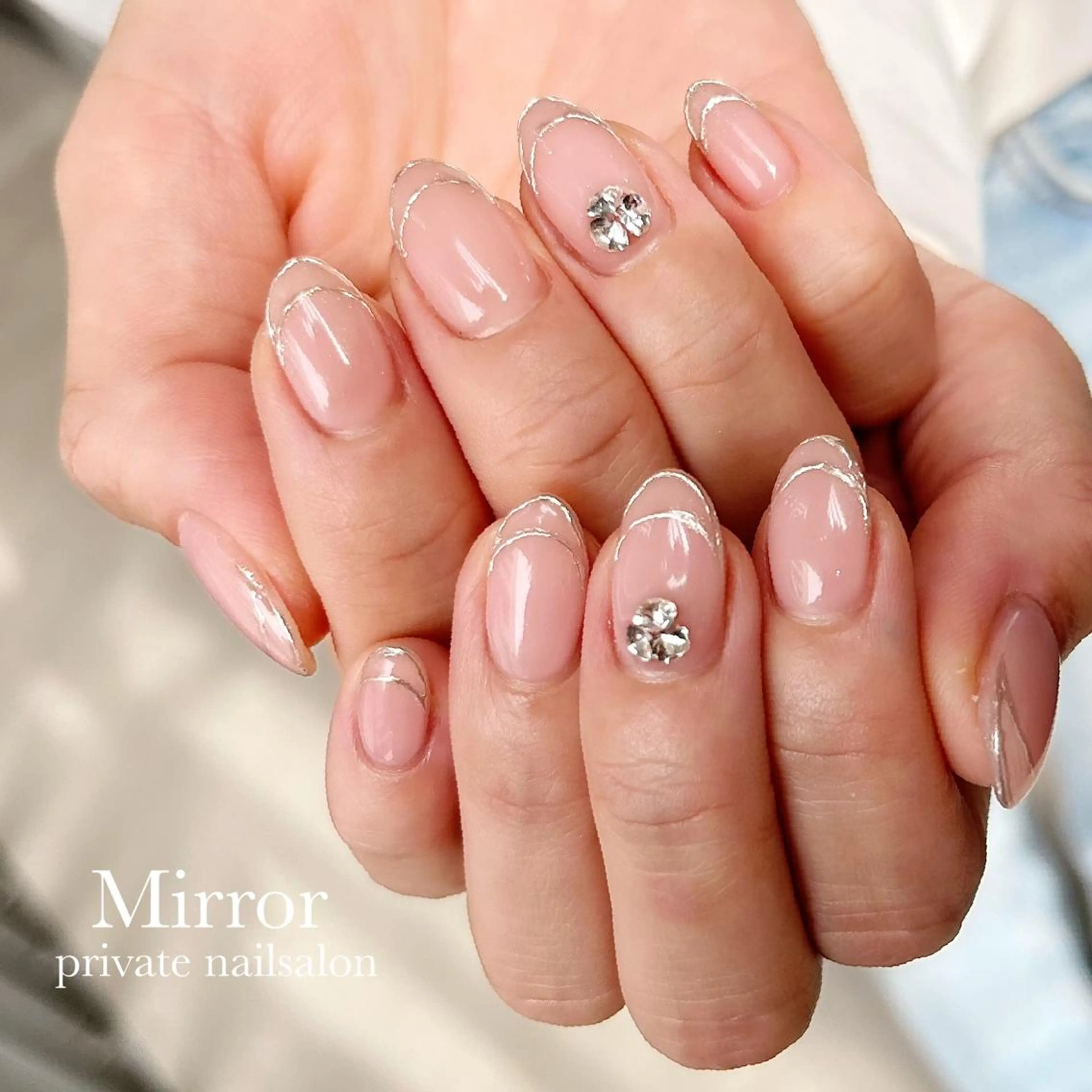 ネイル フレンチネイル nailsalon Mirrorのネイルデザイン