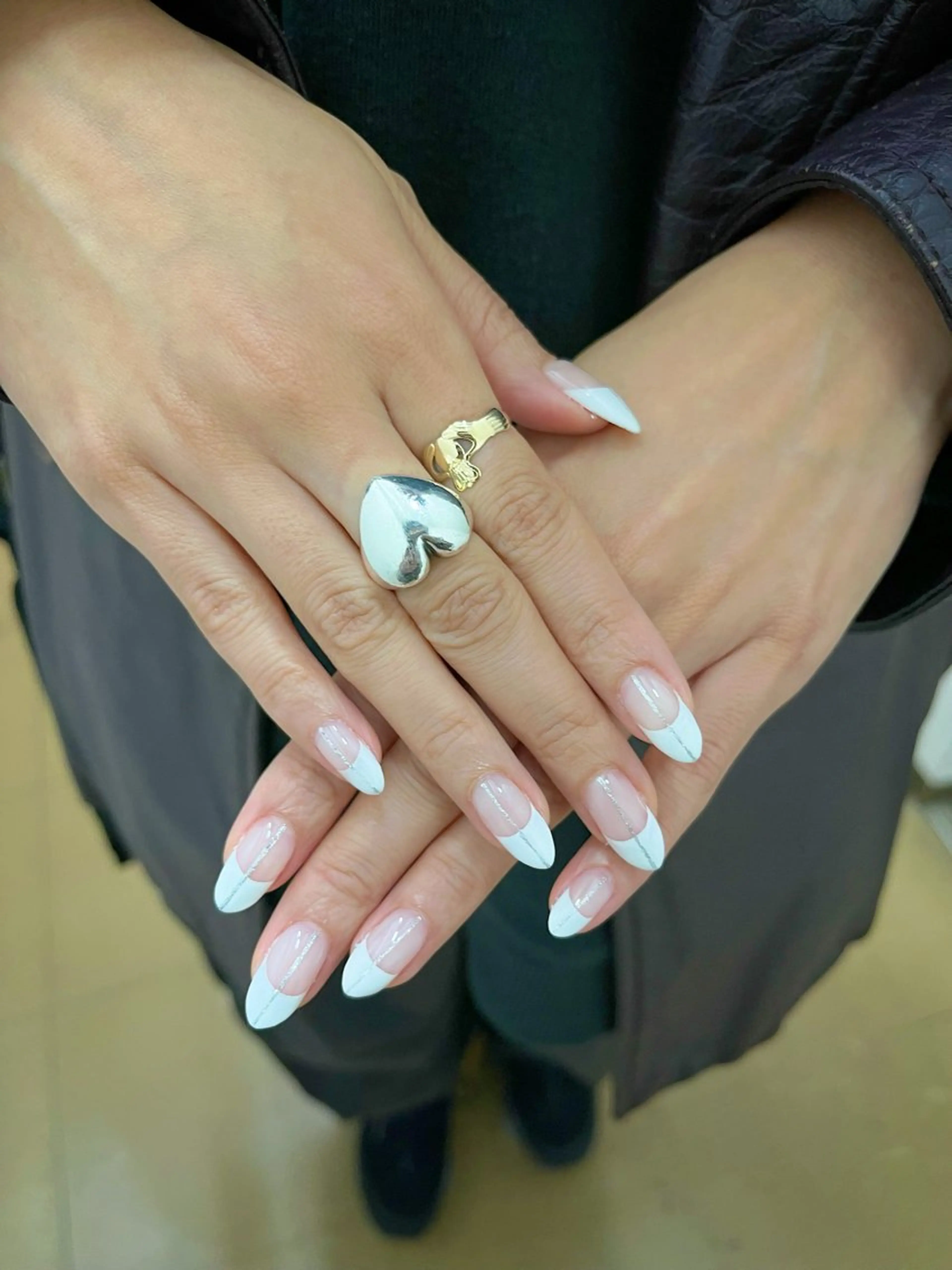 ネイル フレンチネイル nishi ✴︎✴︎✴︎のネイルデザイン