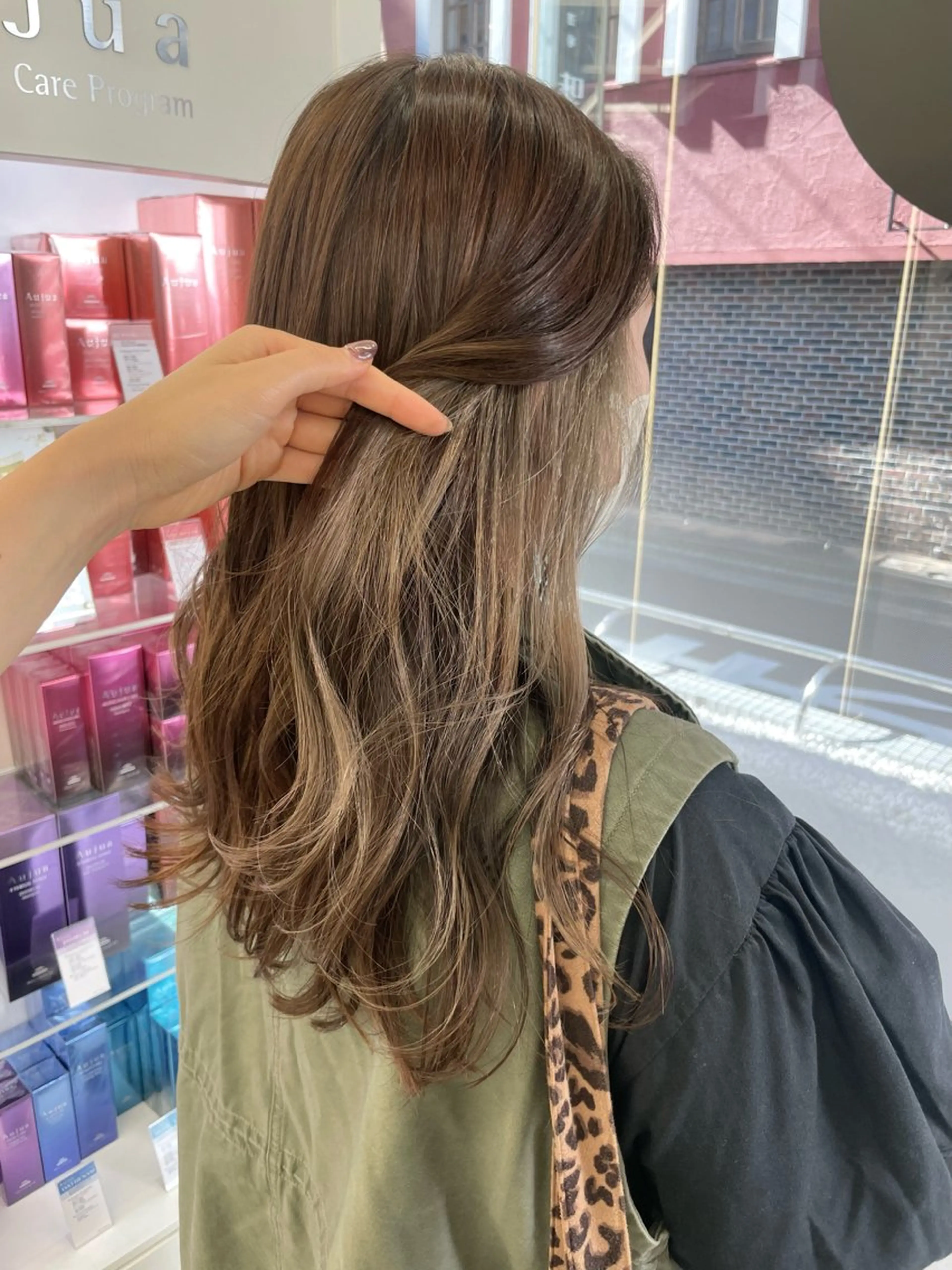 ロング カラー ヘアアレンジ カット ヘアカラー 【Sweep】おじま のぞみのヘアスタイル