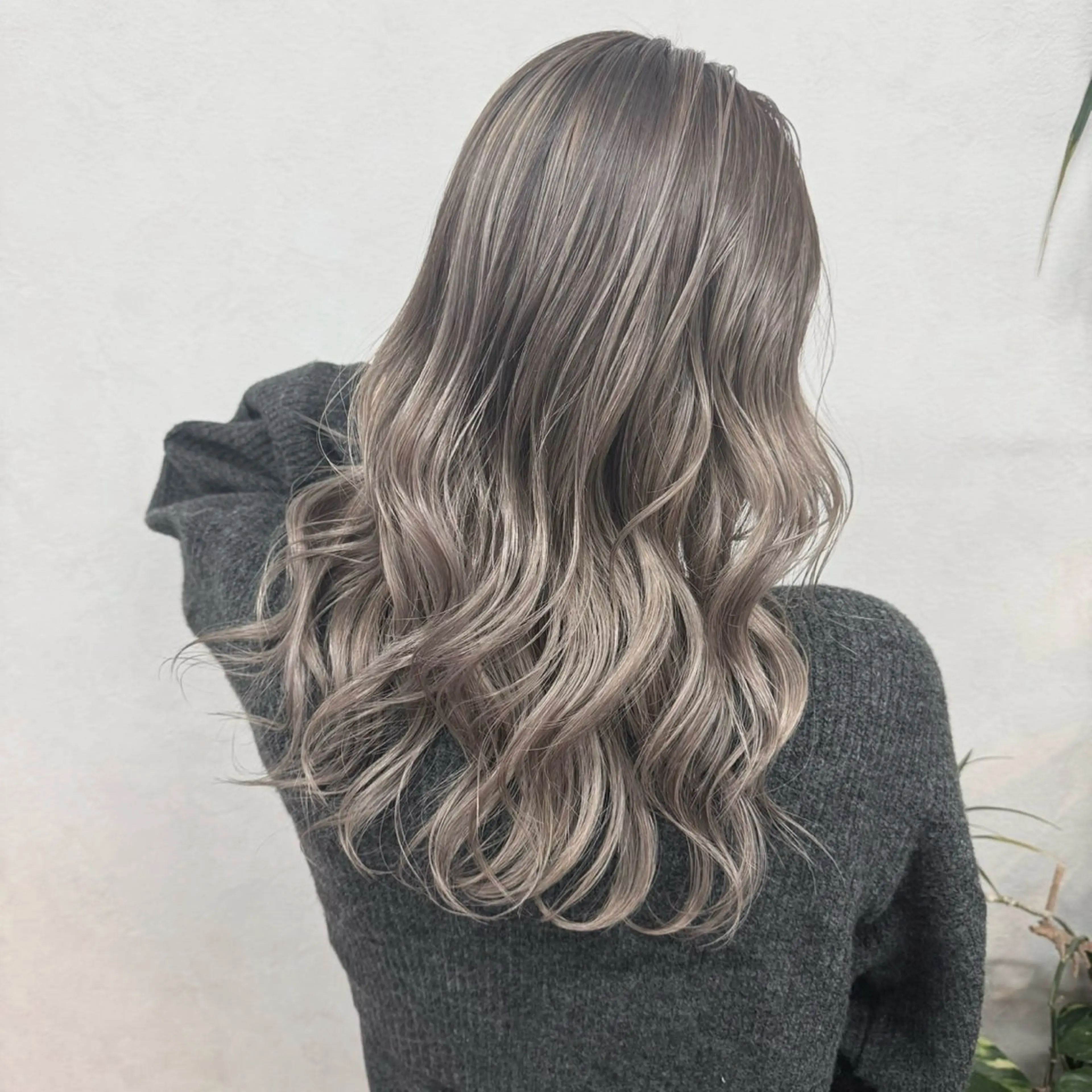 ロング 🦖こみなと みゆ🦖のヘアスタイル