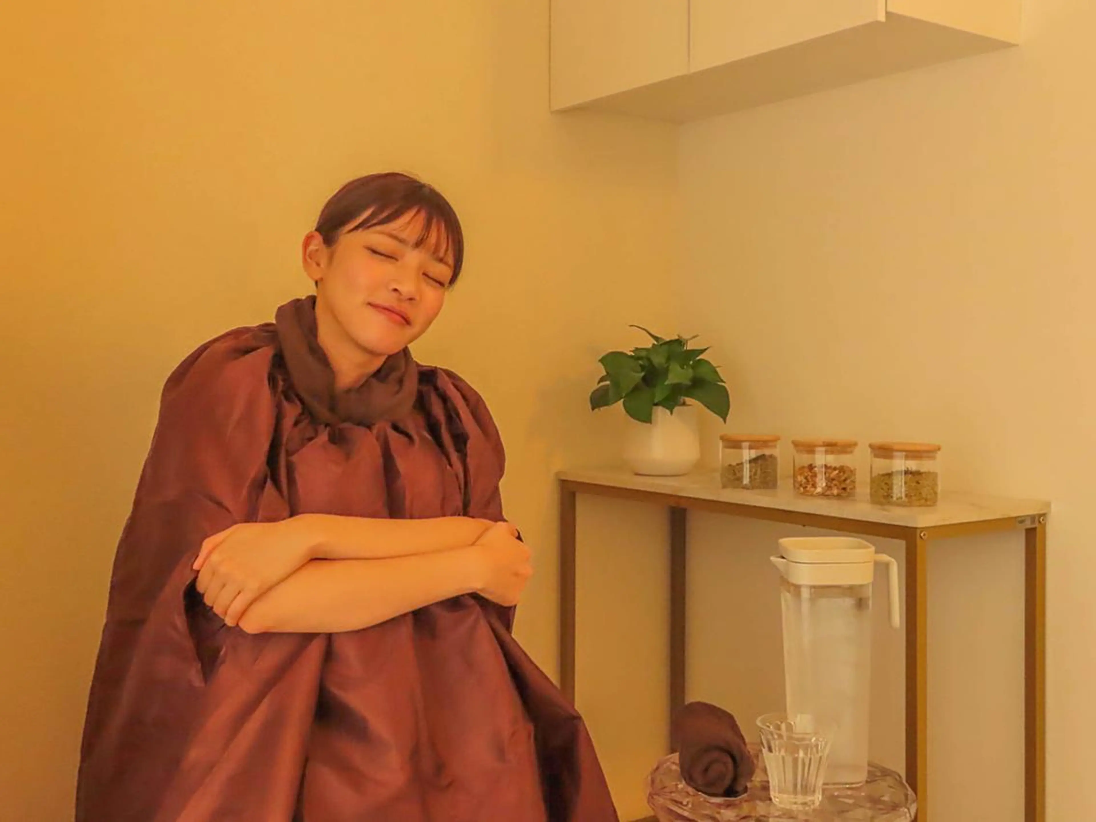 【発汗作用で美肌効果増★】よもぎ蒸し45分＋REVI陶肌ハーブピーリング9900円の写真