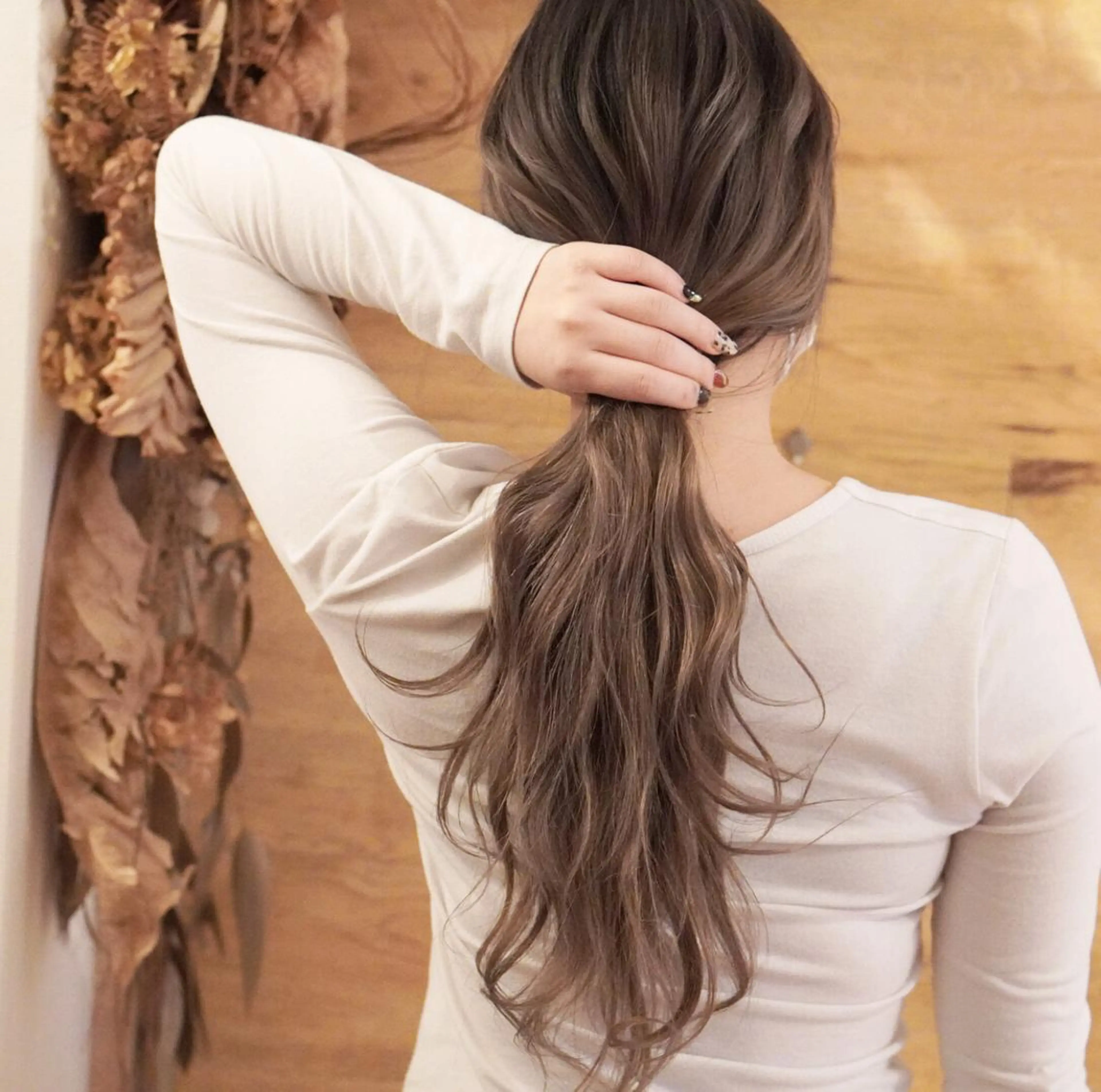 セミロング カラー バレイヤージュ レイヤーカット テトネ タカシのヘアスタイル