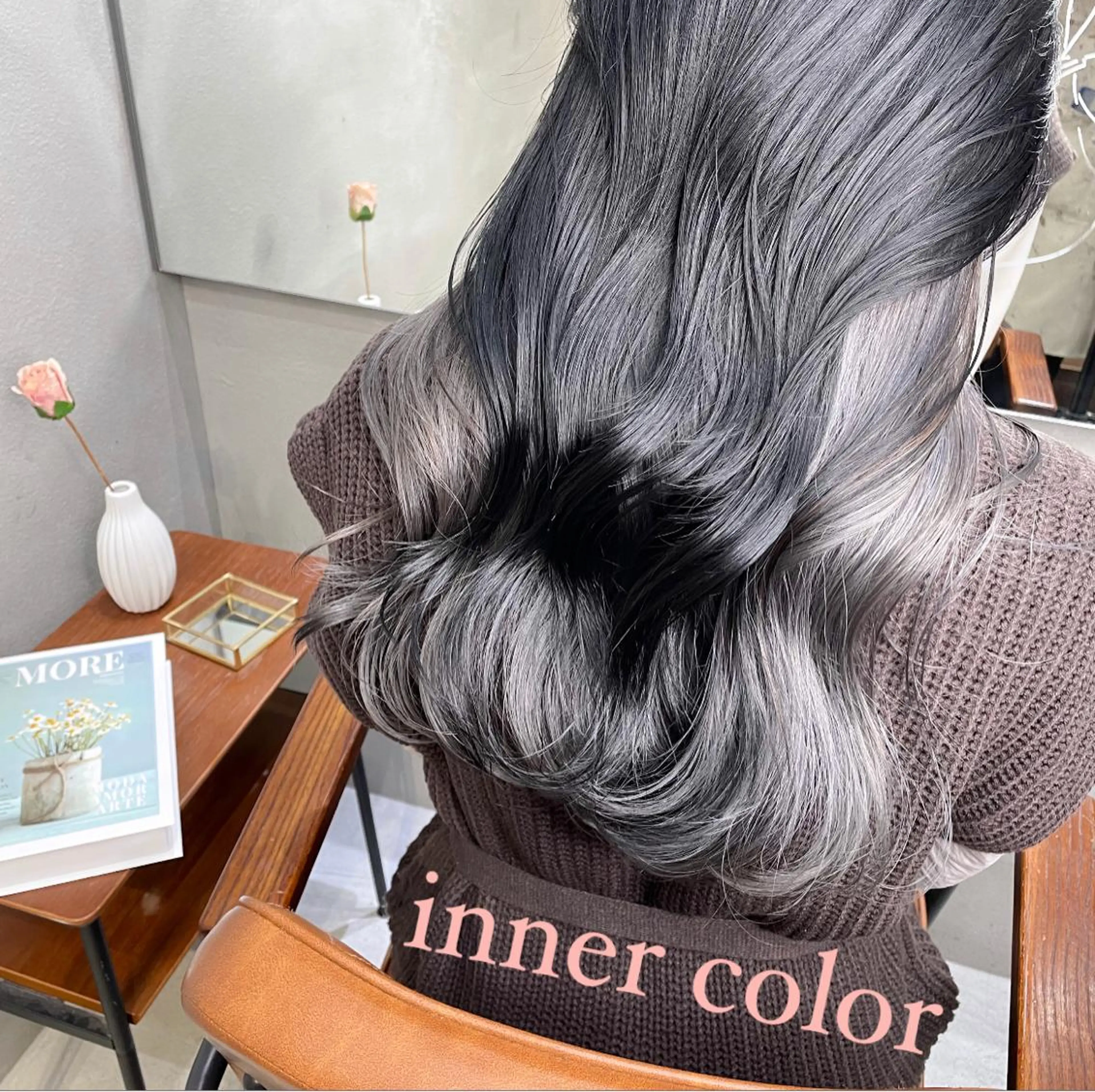 ロング カラー 黒髪 ブルーカラー ブルーブラック インナーカラー シルバー 透明感カラー× 小顔カット♡ヒデさんのヘアスタイル