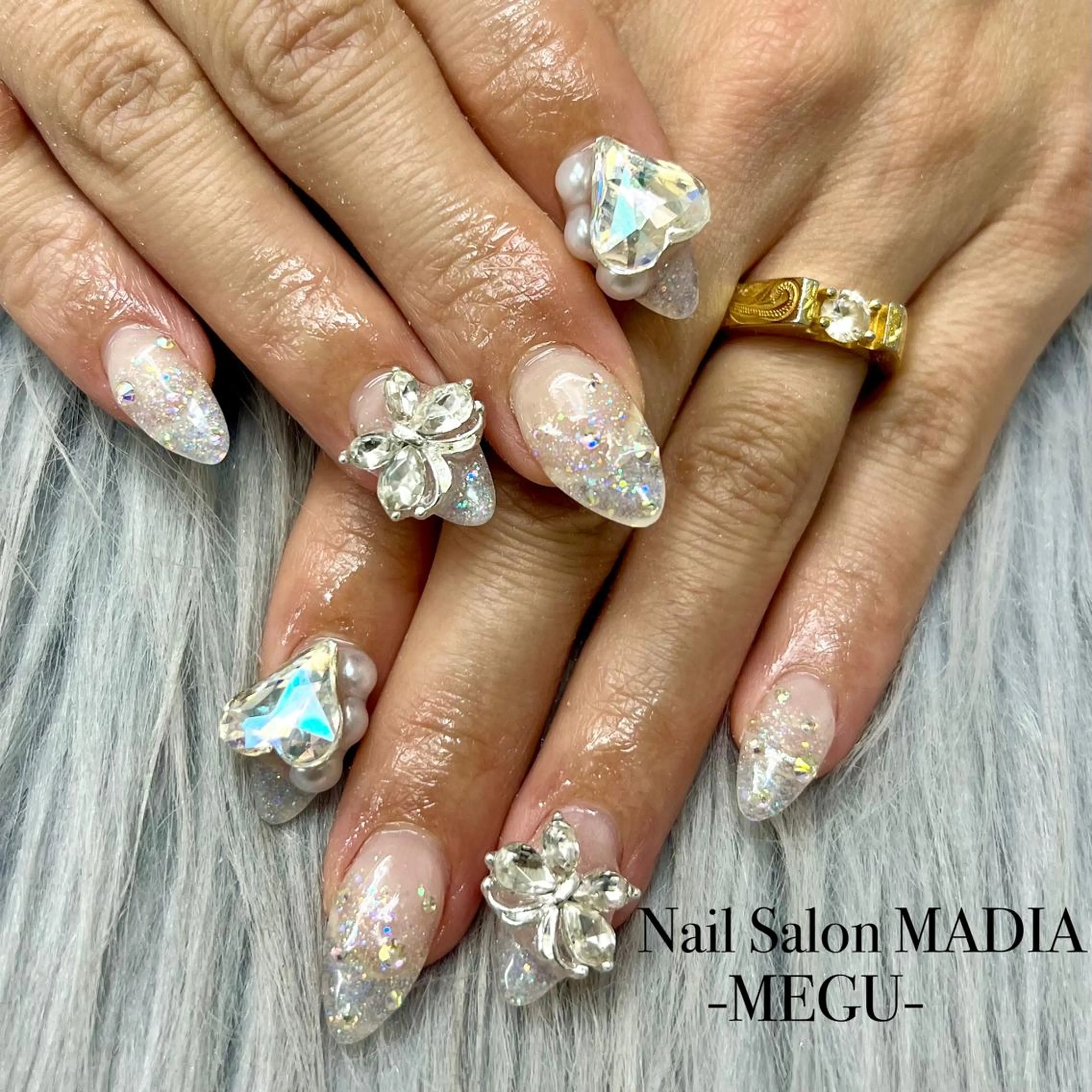 ネイル MADIA藤沢所属・MADIA MEGUのネイルデザイン