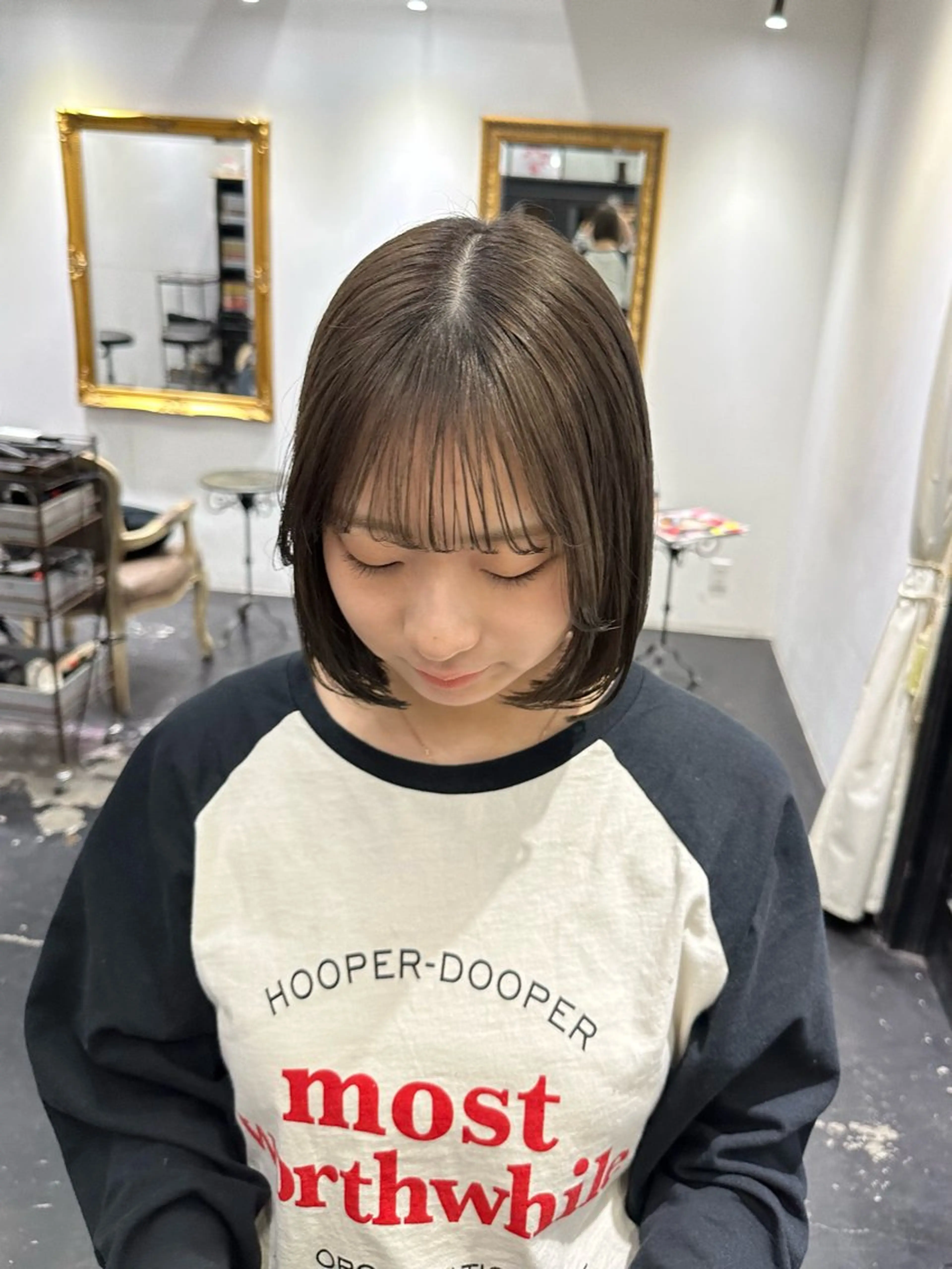 ミディアム カラー ブリーチ 透明感カラー オリーブカラー REAL 心斎橋所属・ブリーチ/ベージュ /ピンク🦋ナツミのヘアスタイル