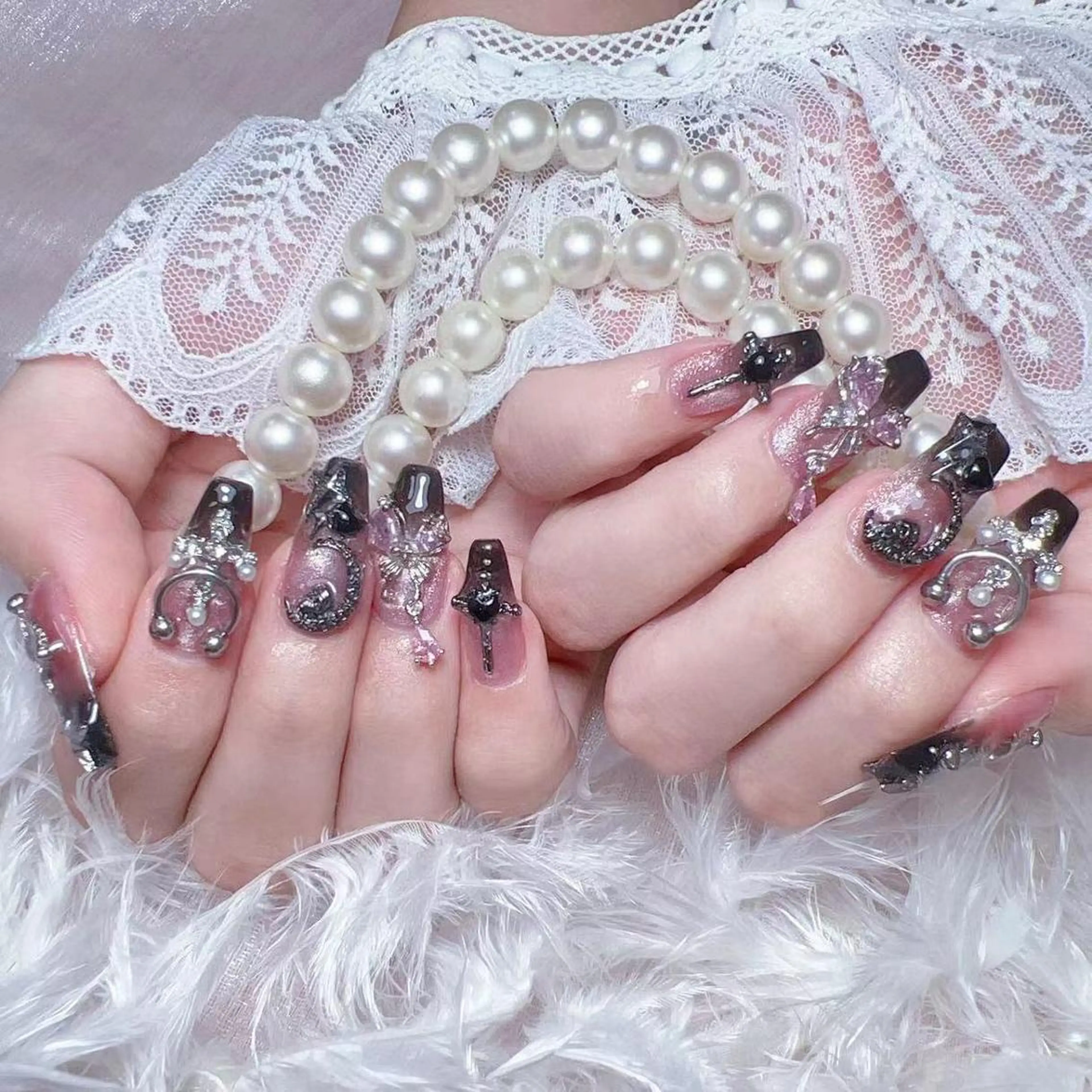 ネイル ハンドネイル DIAMOND Nail🥇のネイルデザイン