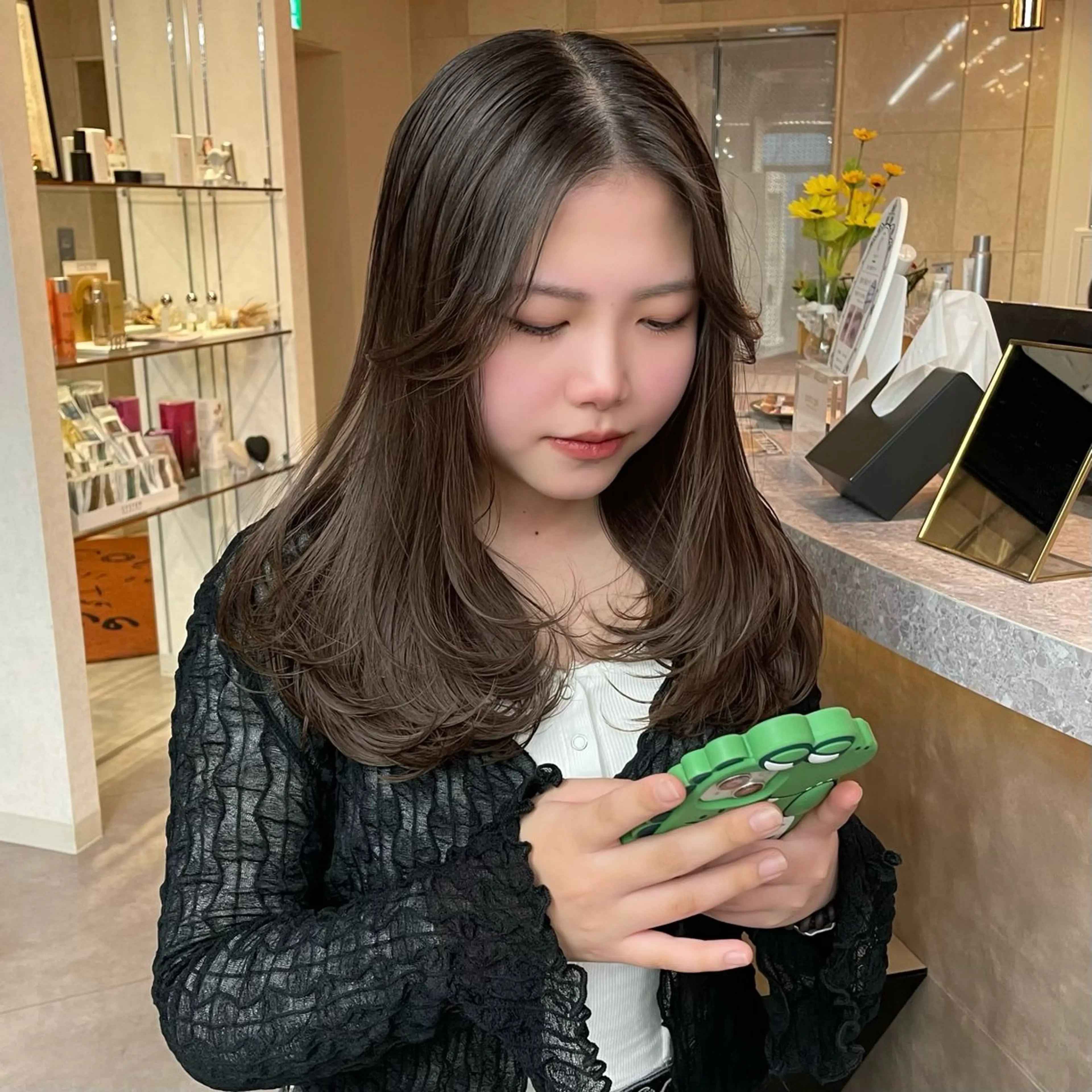 セミロング カラー カット ヘアカラー トリートメント 透明感/ベージュ/ 艶髪/ボブ🫧門脇由のヘアスタイル