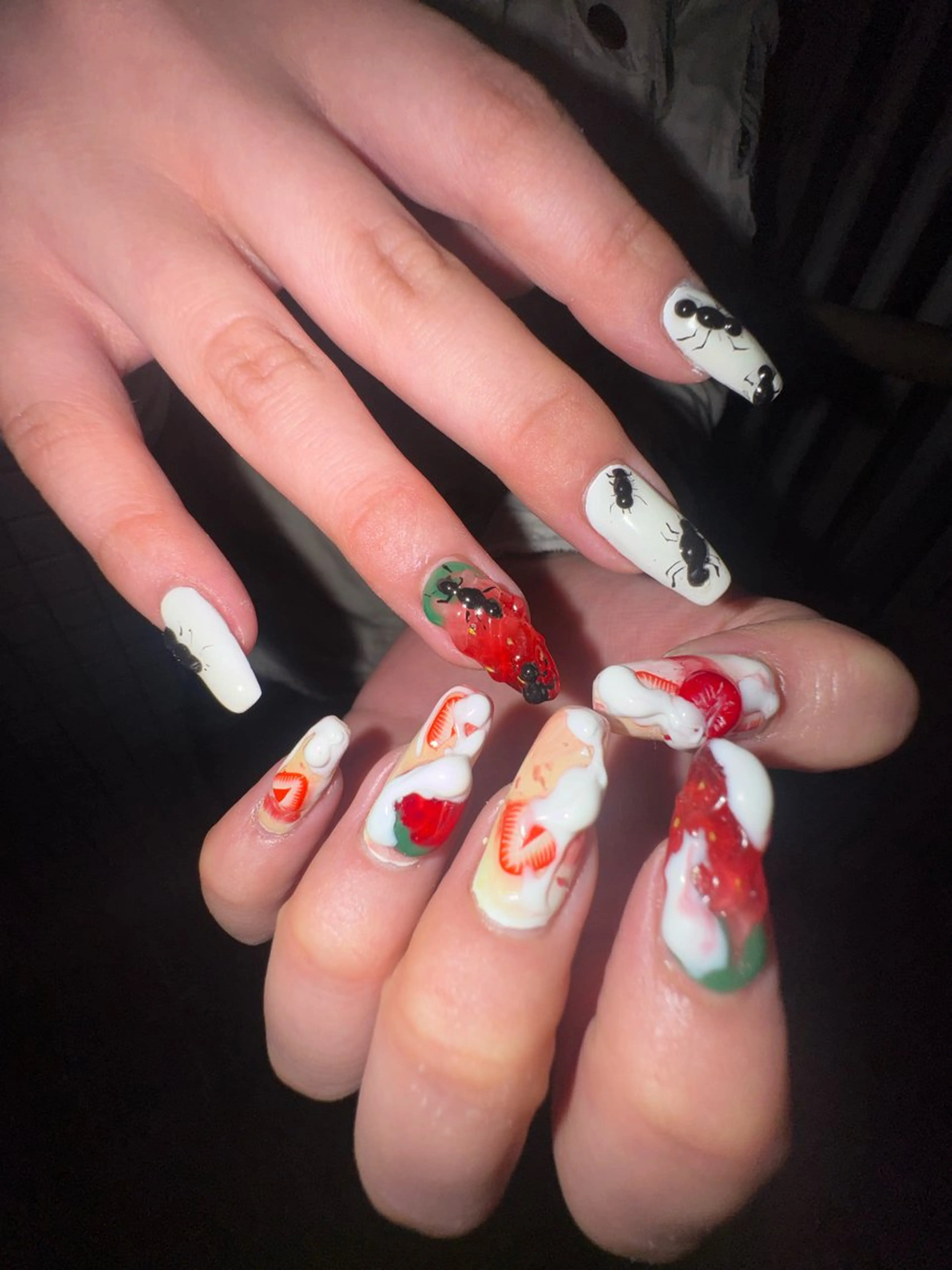 ネイル ハンドネイル フットネイル MITSUKI🪡 海外/個性派/ロングのネイルデザイン