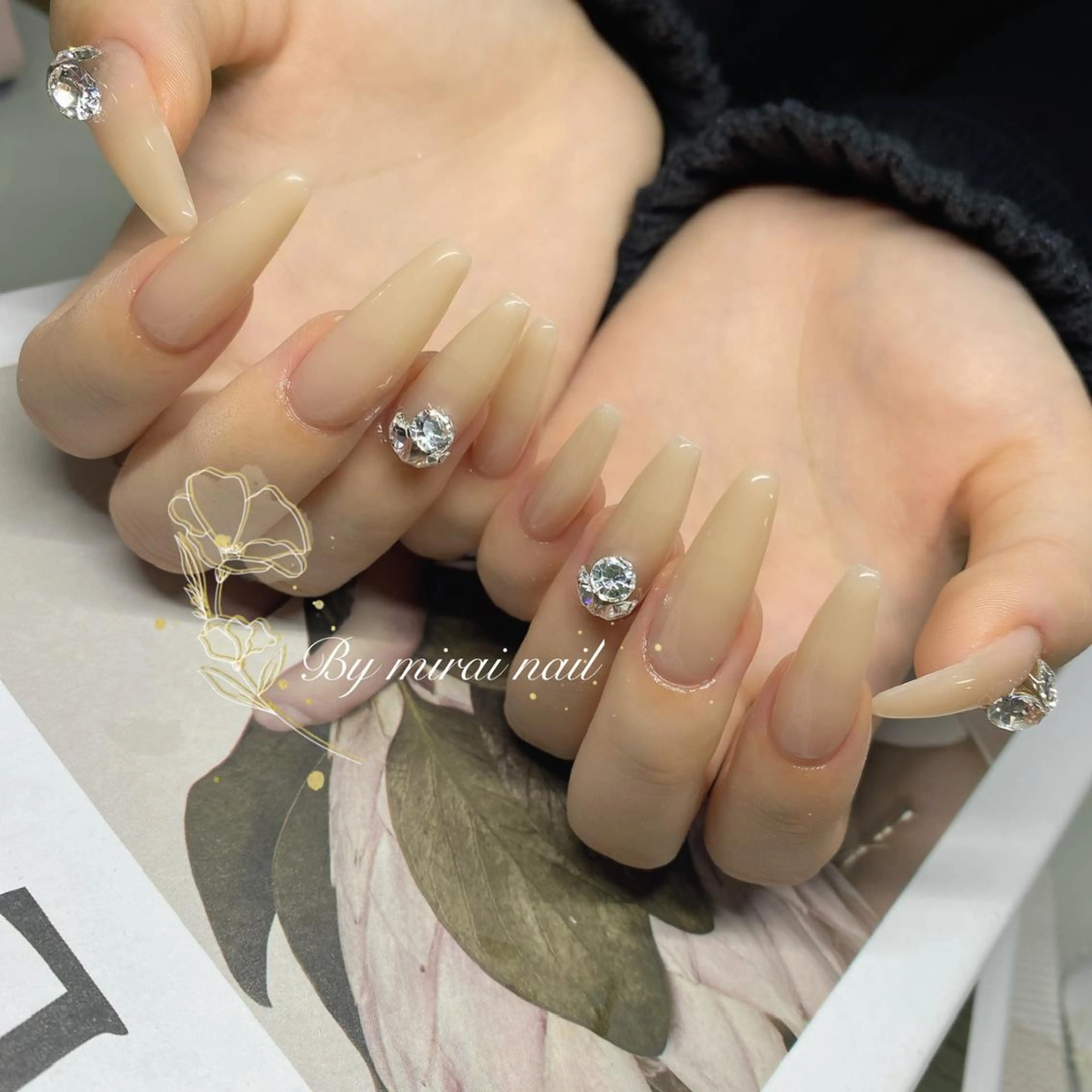 ネイル ネイルサロン 9Carats神田のネイルデザイン