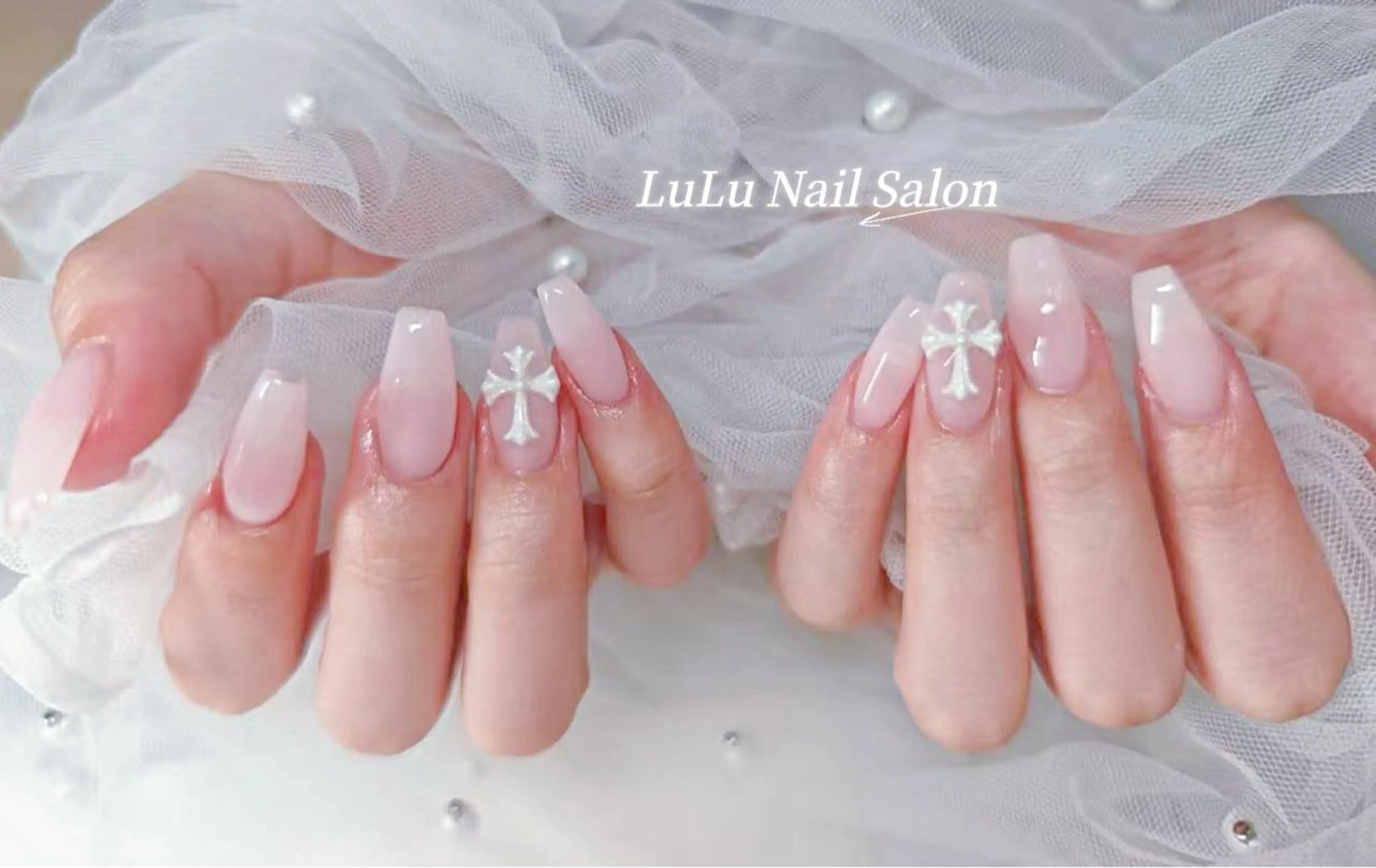 ネイル ハンドネイル LULU Nail  Salon 新宿所属・LU LU NailSalonのネイルデザイン