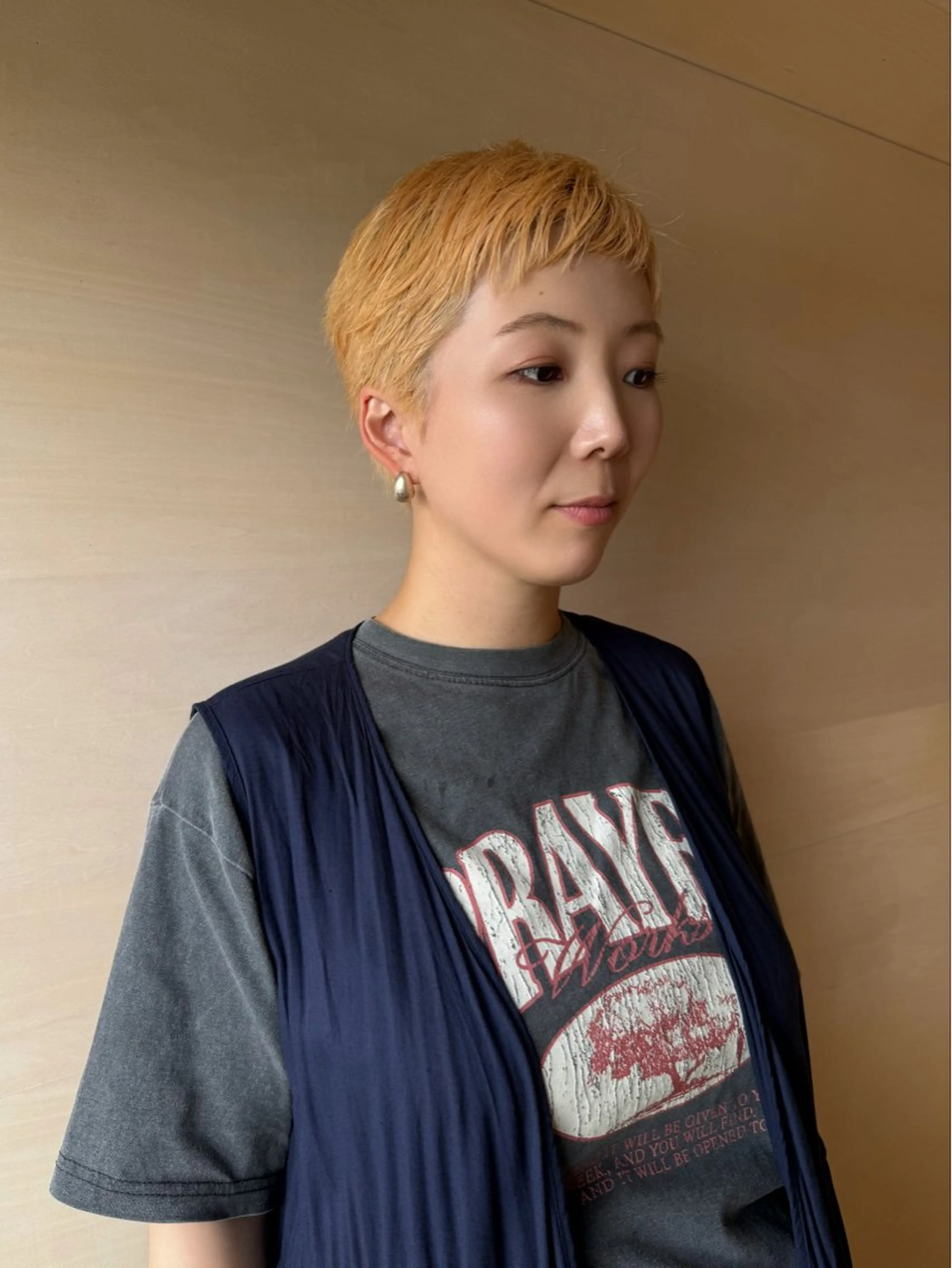 ショート カラー ブリーチ オレンジ オレンジピンク ピンクカラー トリートメント 𝐍𝐚𝐭𝐚𝐥𝐢𝐞所属・つくばNATALIE alisaのヘアスタイル