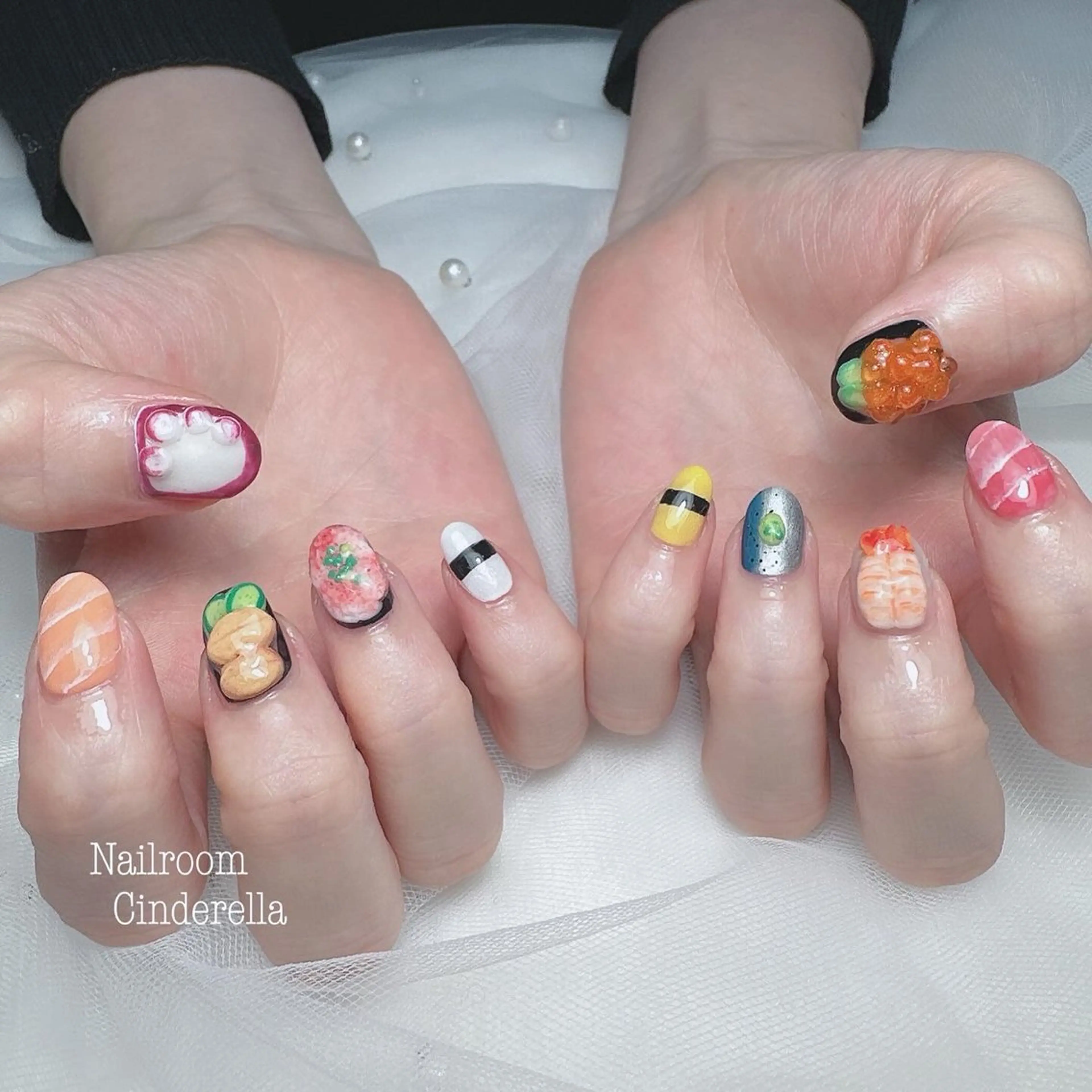 ネイル Nailroom. Cinderellaのネイルデザイン