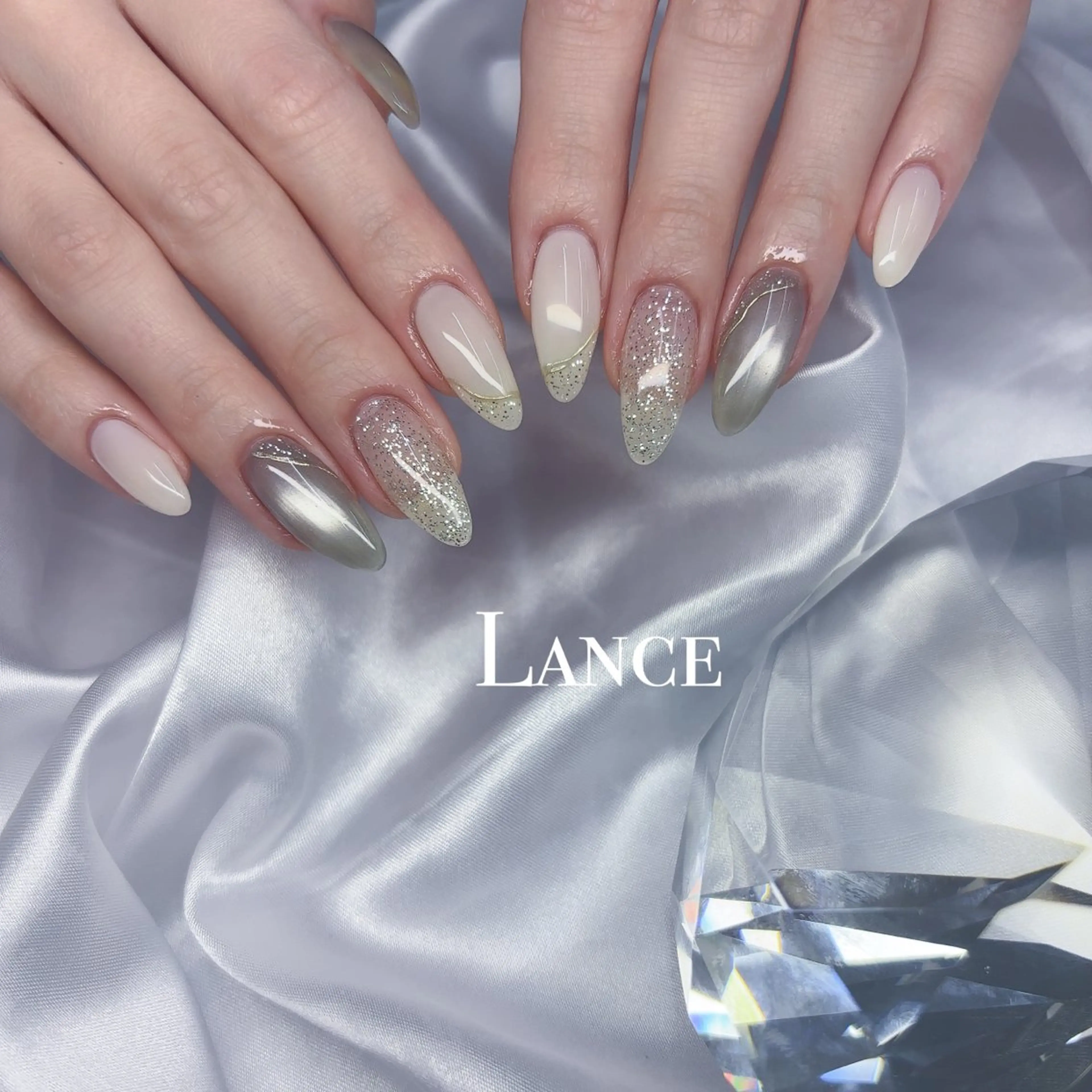 ネイル オーロラネイル フットネイル フレンチネイル ガラスフレンチ 氷ネイル・うるうるネイル ハンドネイル Lance nailのネイルデザイン