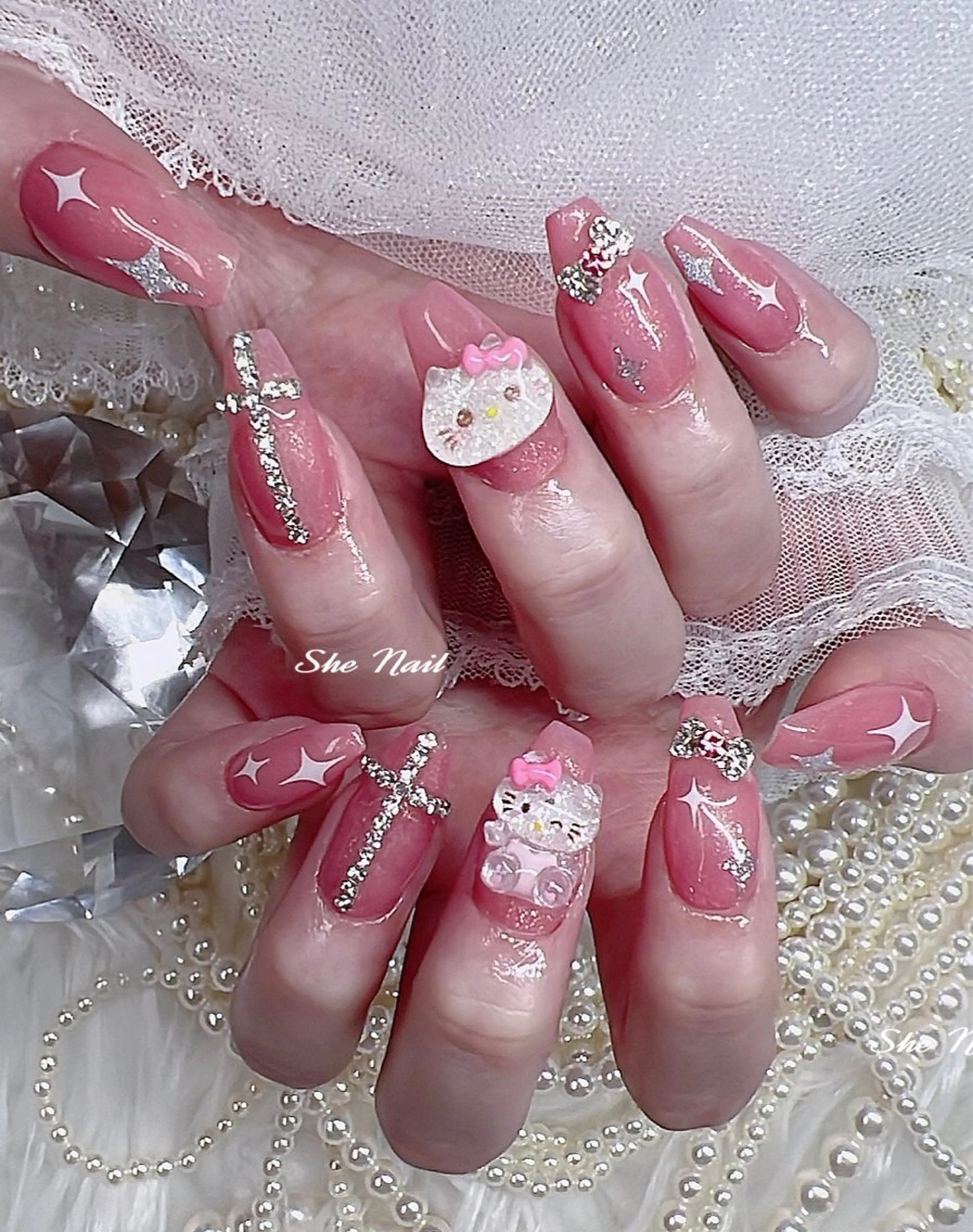 ネイル チークネイル 長さ出し フラッシュネイル グラデーション ラメ(グリッター) She   Nail所属・ISA_ BELLAのネイルデザイン