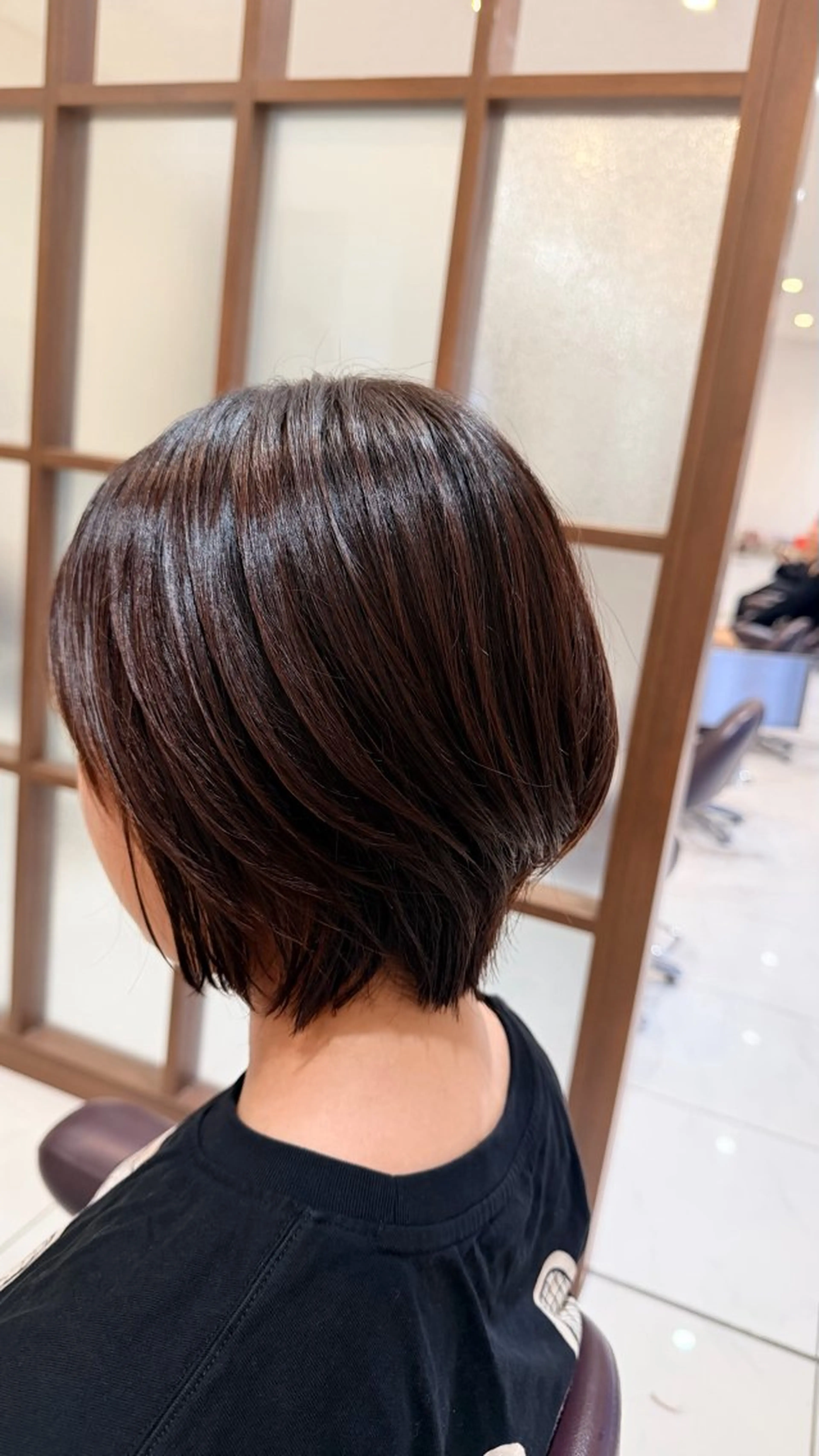 ショート 山上 佳奈子のヘアスタイル