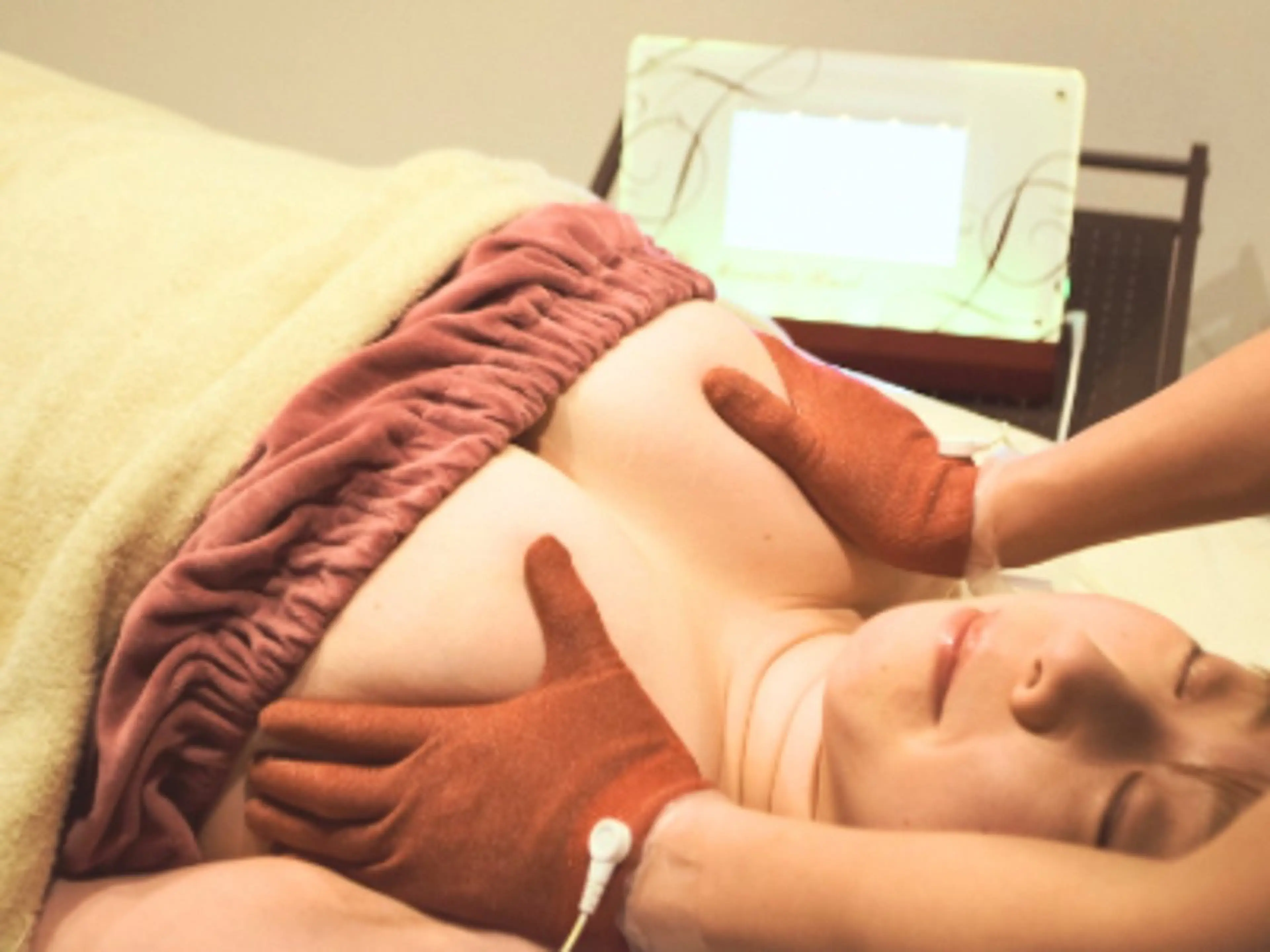 ママさん限定！！授乳後のバストケア！何歳からでも叶う♡キレイも健康もミラクルバストプレミアムの写真