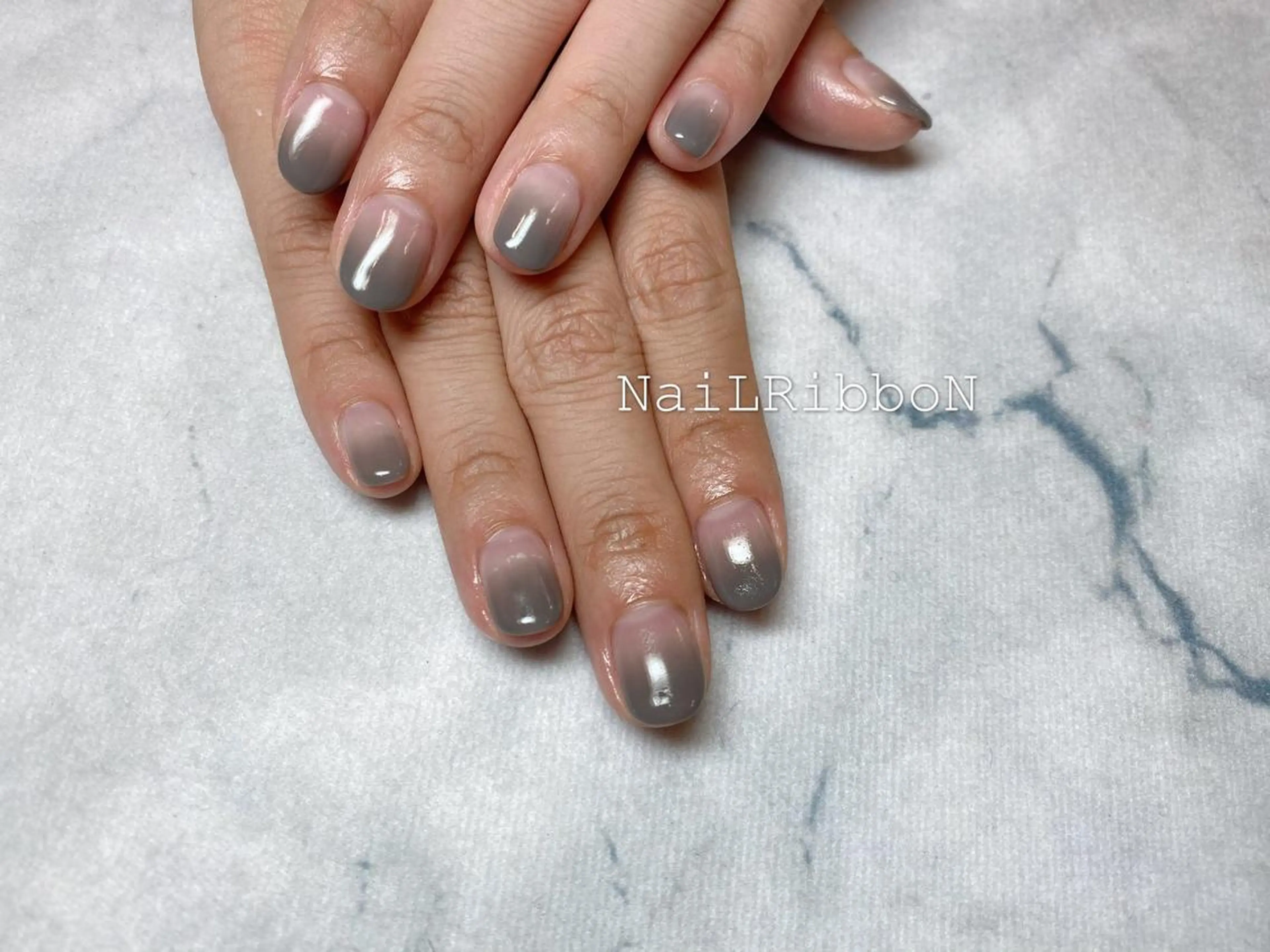 ネイル ネイルリボン 伊藤のネイルデザイン