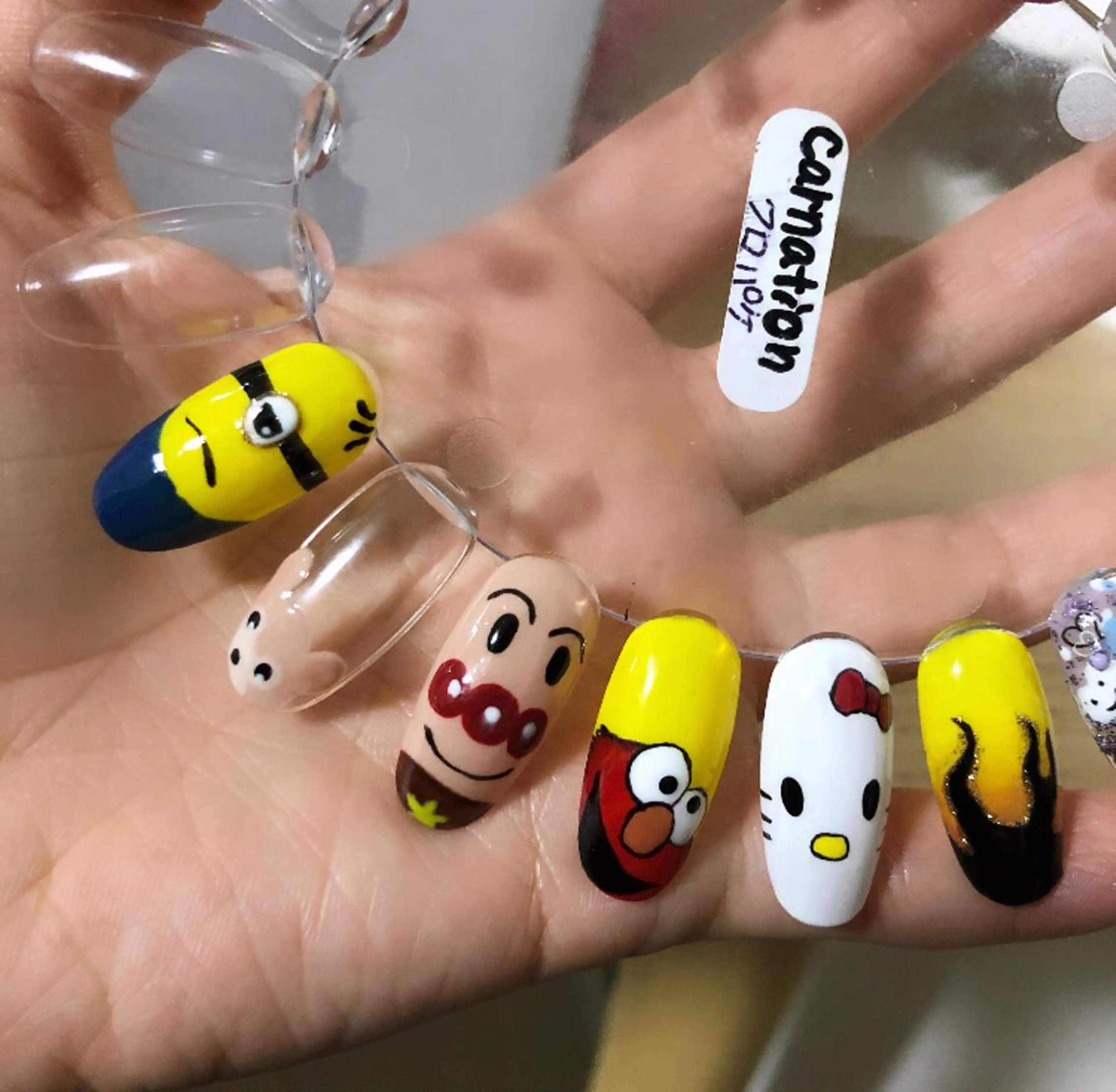 ネイル 宮本 百合子のネイルデザイン