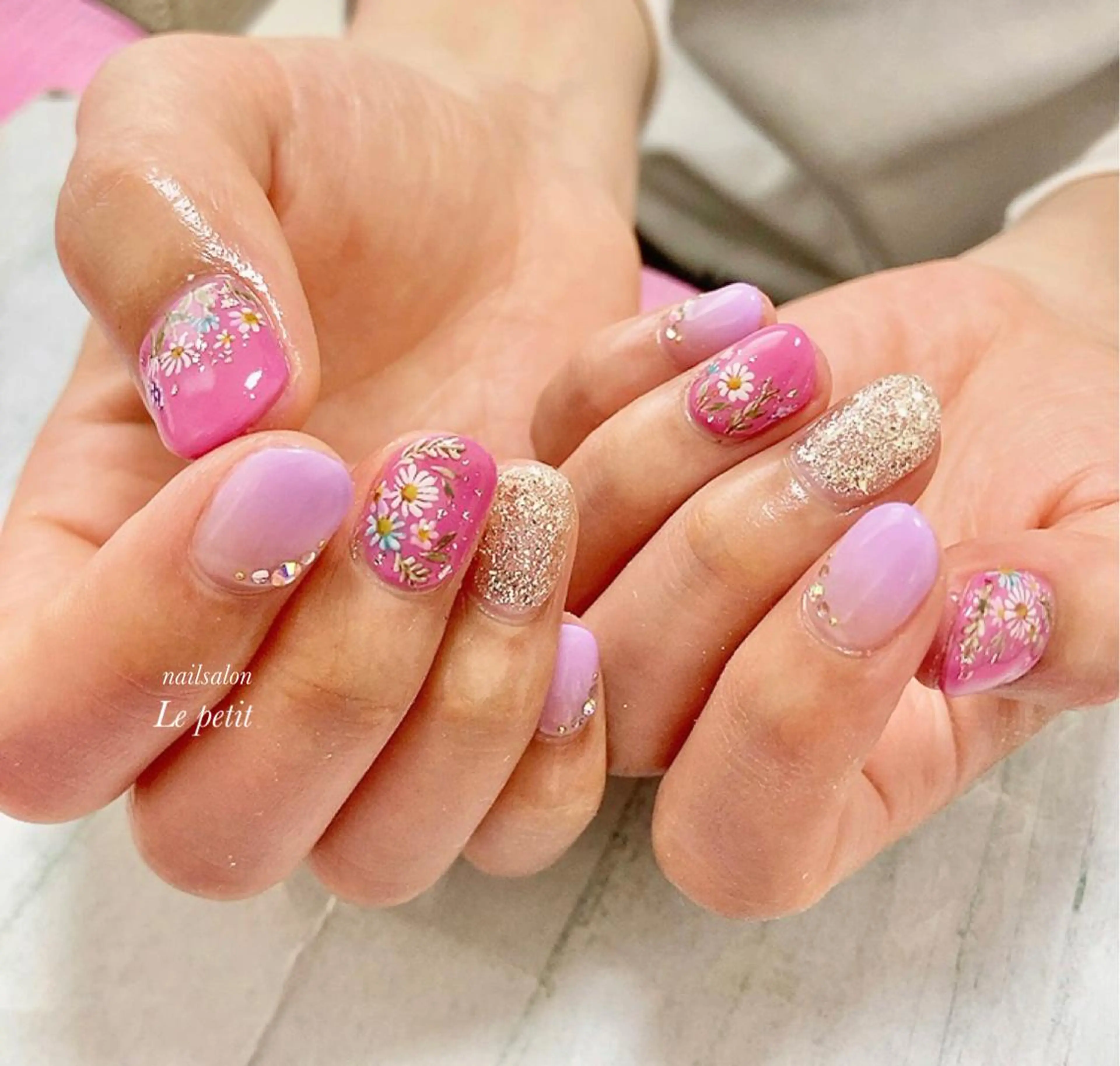 ネイル 石野 広佳のネイルデザイン