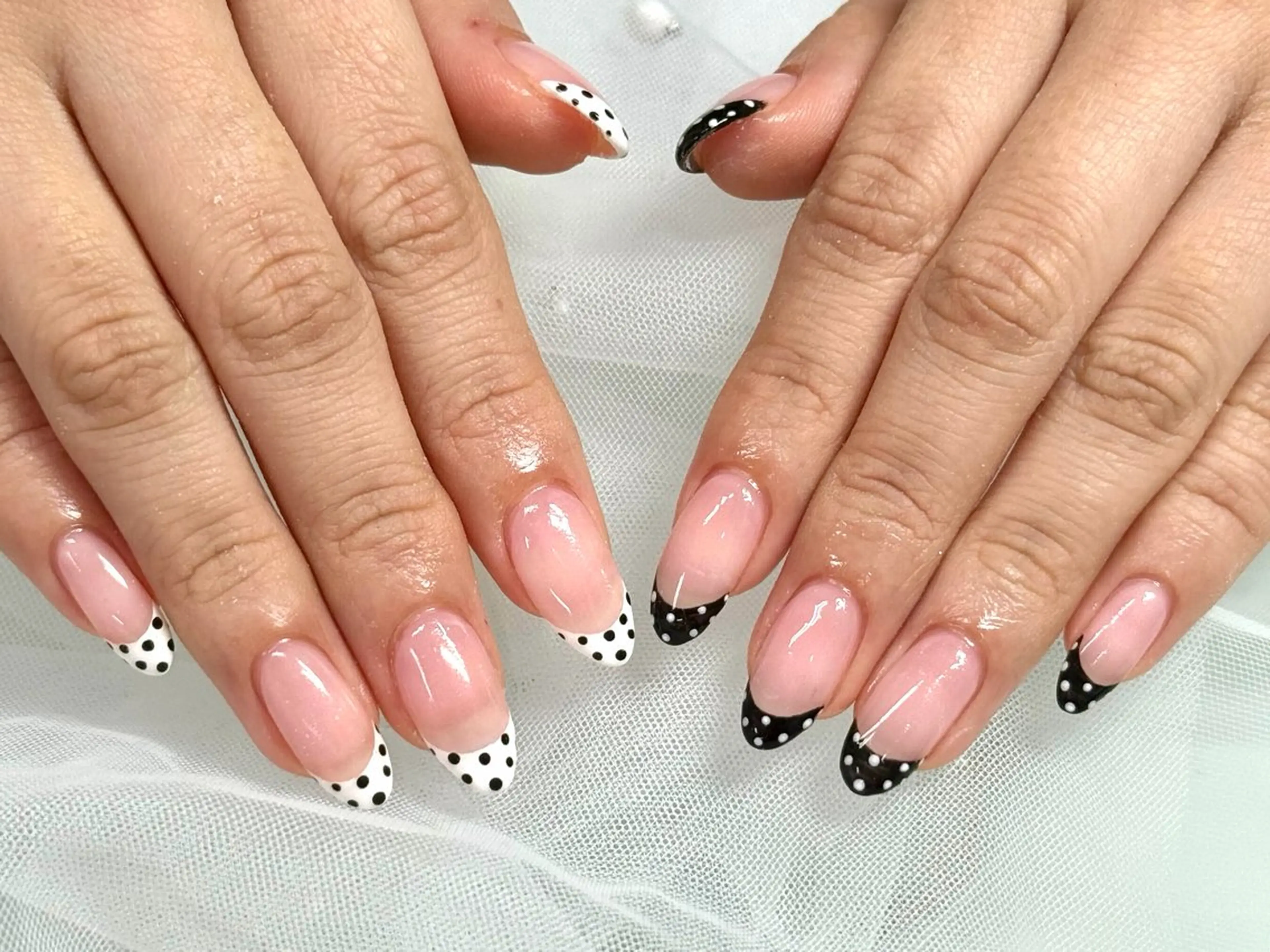 ネイル アートネイル ジェルネイル ハート 韓国ネイル マグネットネイル ハンドネイル Nail Neige🐈🌙のネイルデザイン