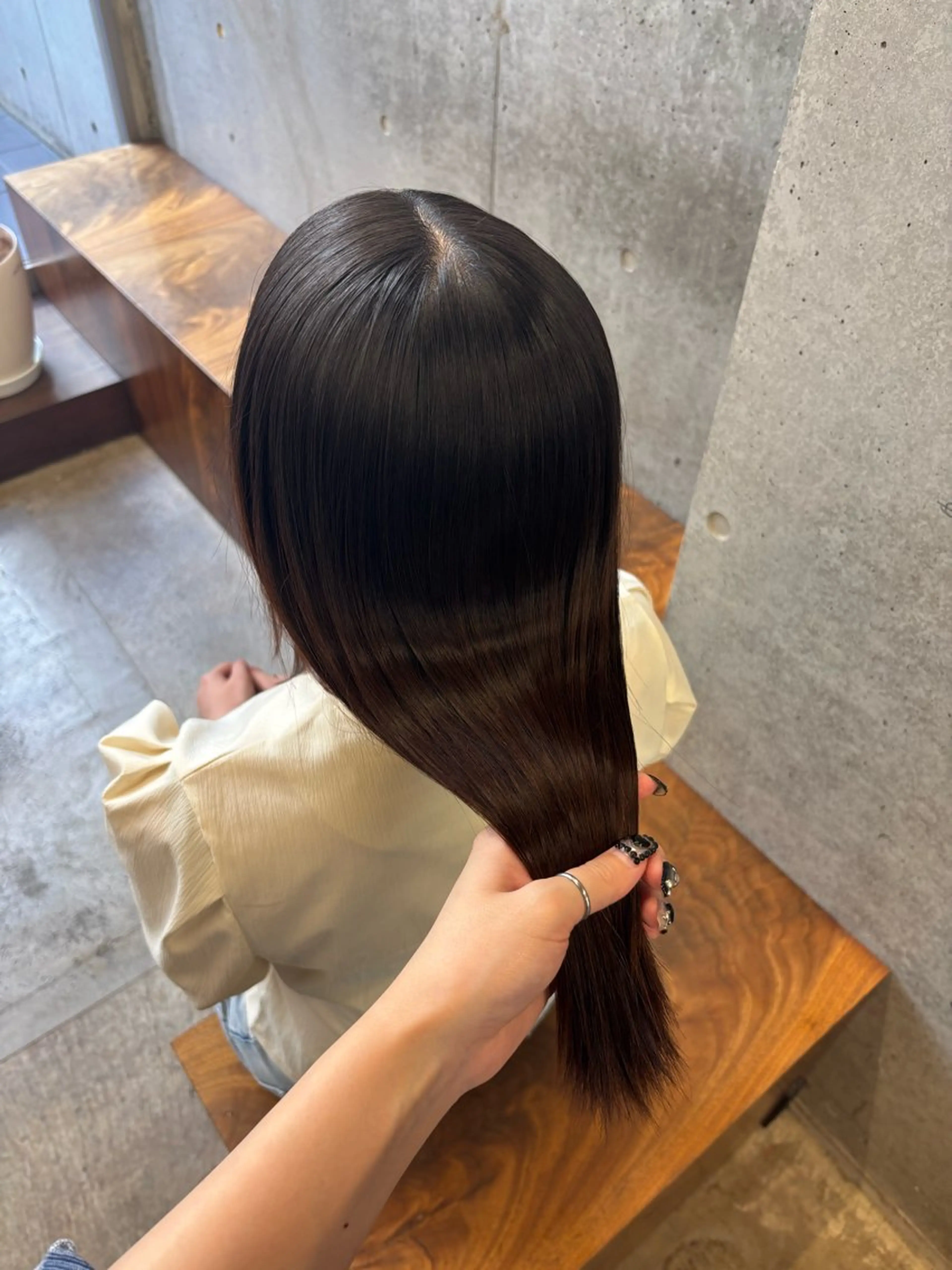 ロング 髪質改善 韓国風ヘア 縮毛矯正 トリートメント ダメージレス艶カラー MISAKI🦋のヘアスタイル