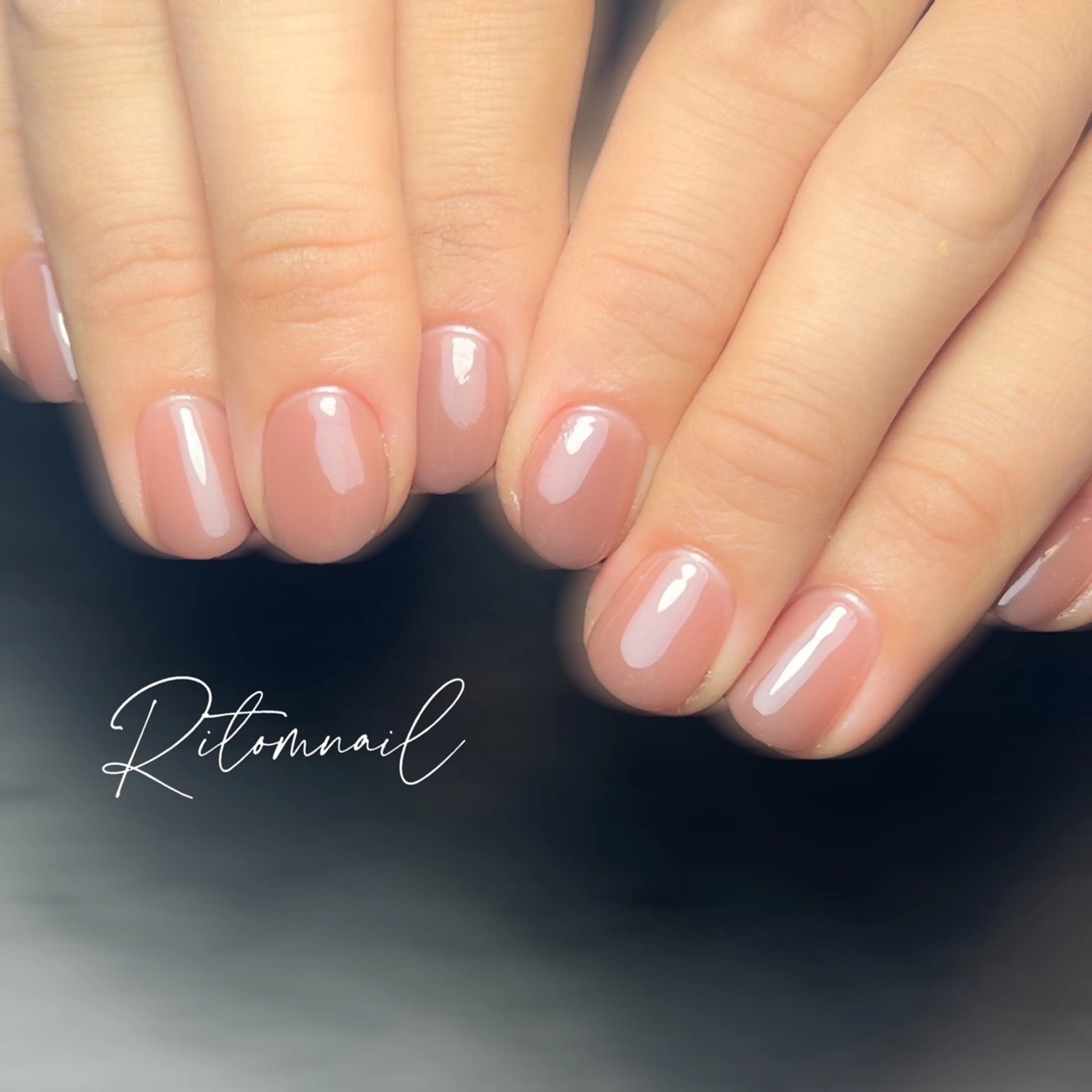 ネイル オフィスネイル ワンカラーネイル シンプルネイル ritom.nail所属・nailist shioriのネイルデザイン