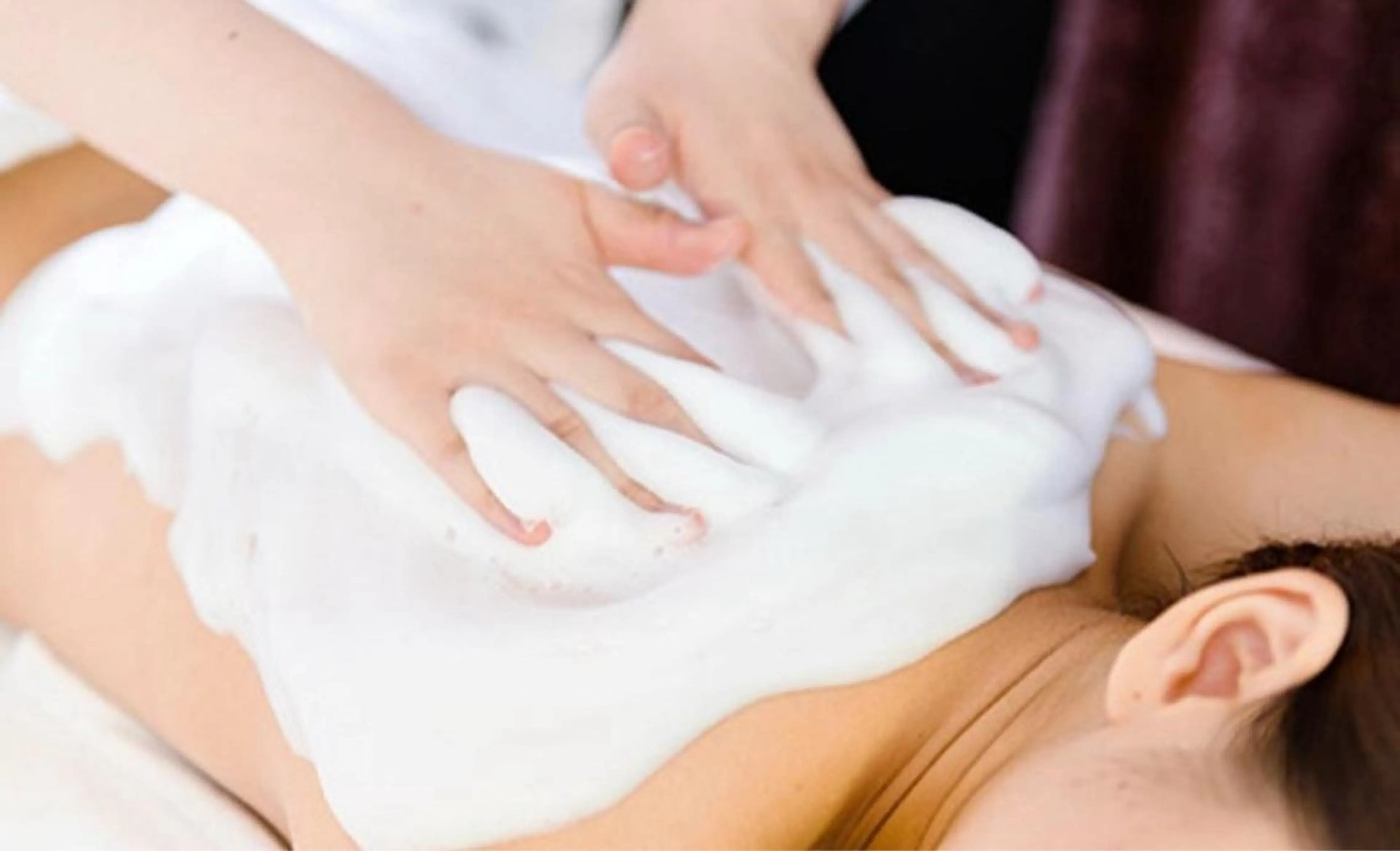 【二の腕or背中反面orお尻】🌿ハーブピーリング🌿の写真