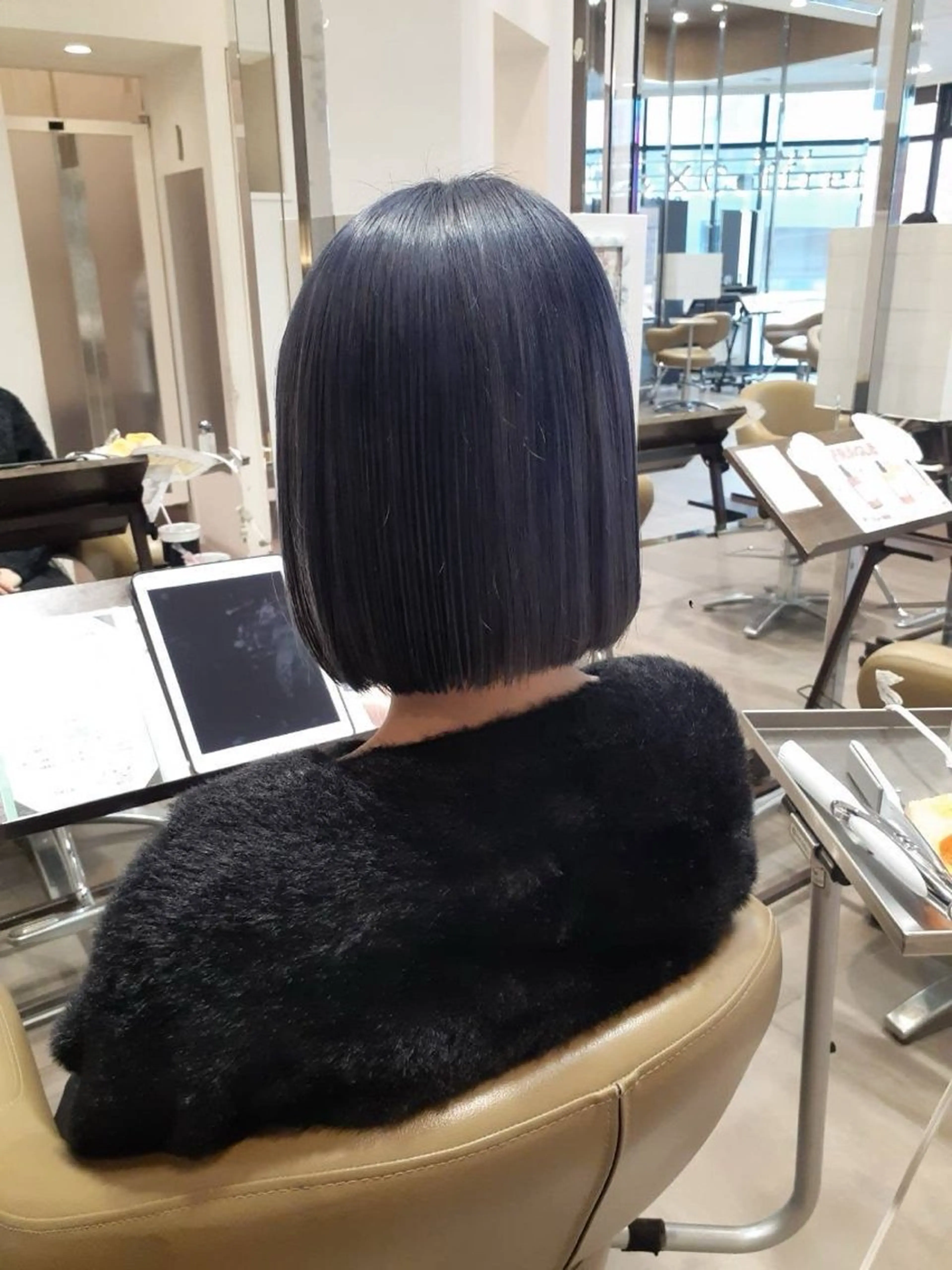 ミディアム カット 茶谷 沙穂のヘアスタイル