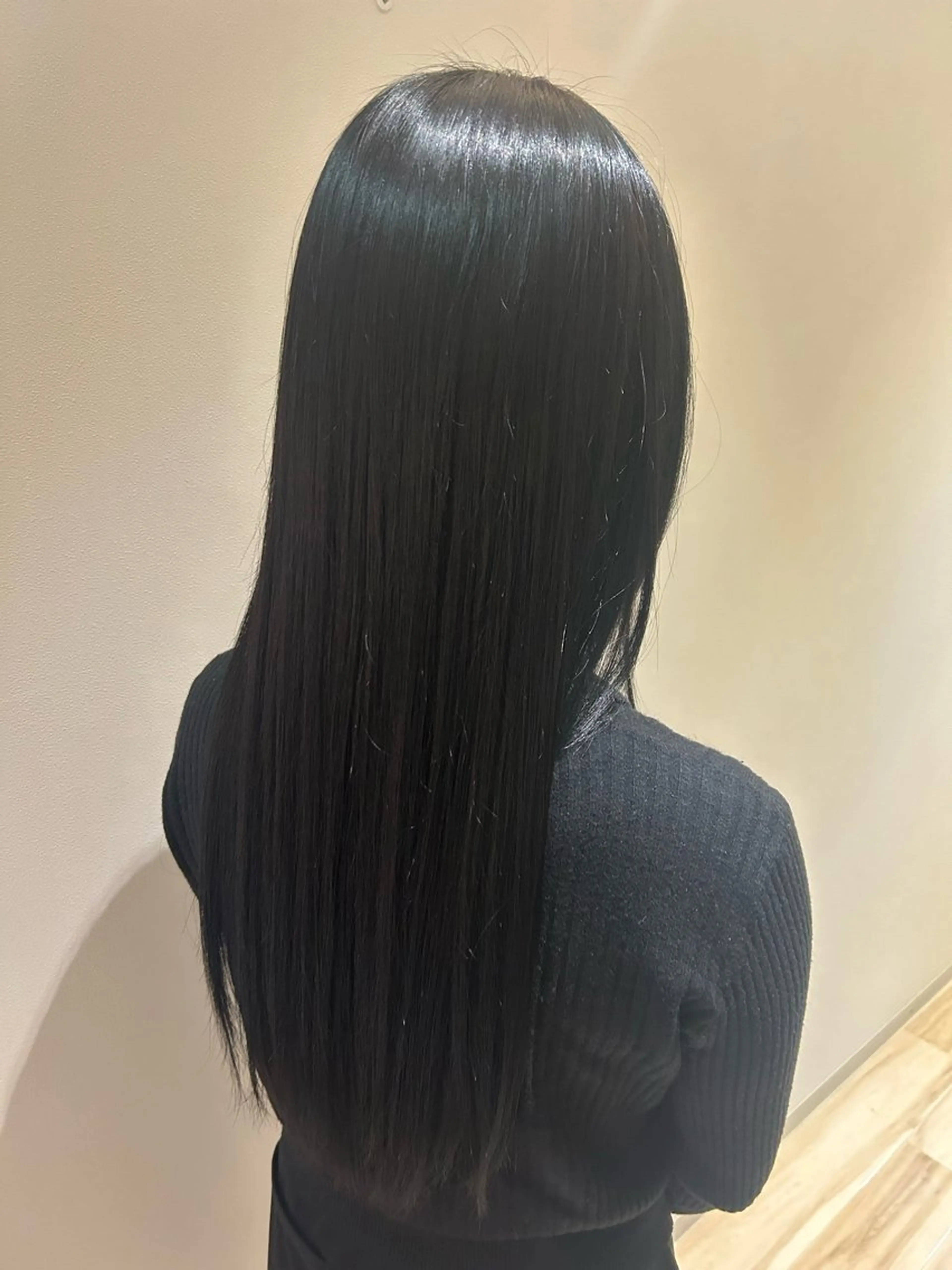 ロング カラー 透明感カラー 齋藤 菜々実のヘアスタイル