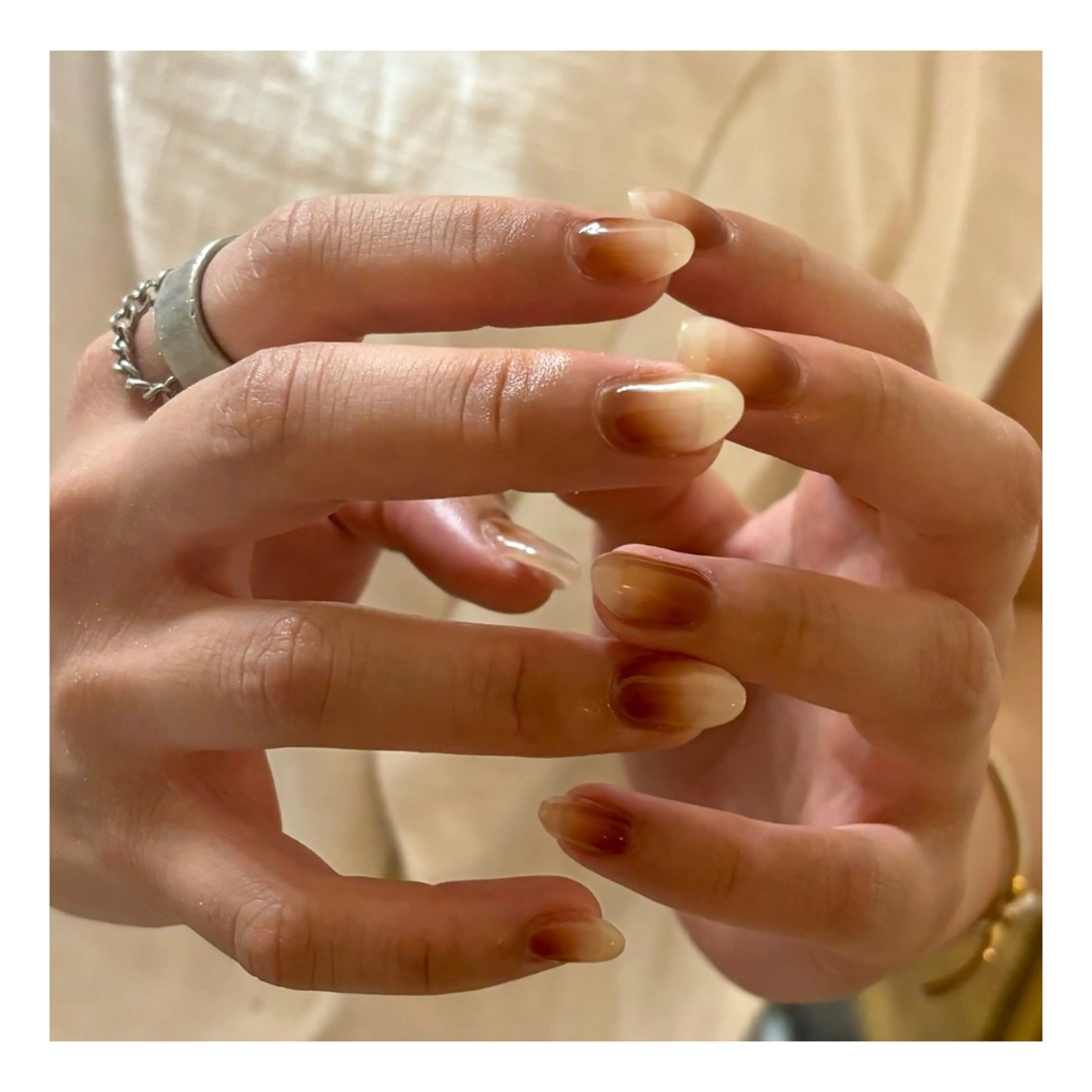 ネイル オーロラネイル ハンドネイル Elio所属・Elio 国泰寺のネイルデザイン