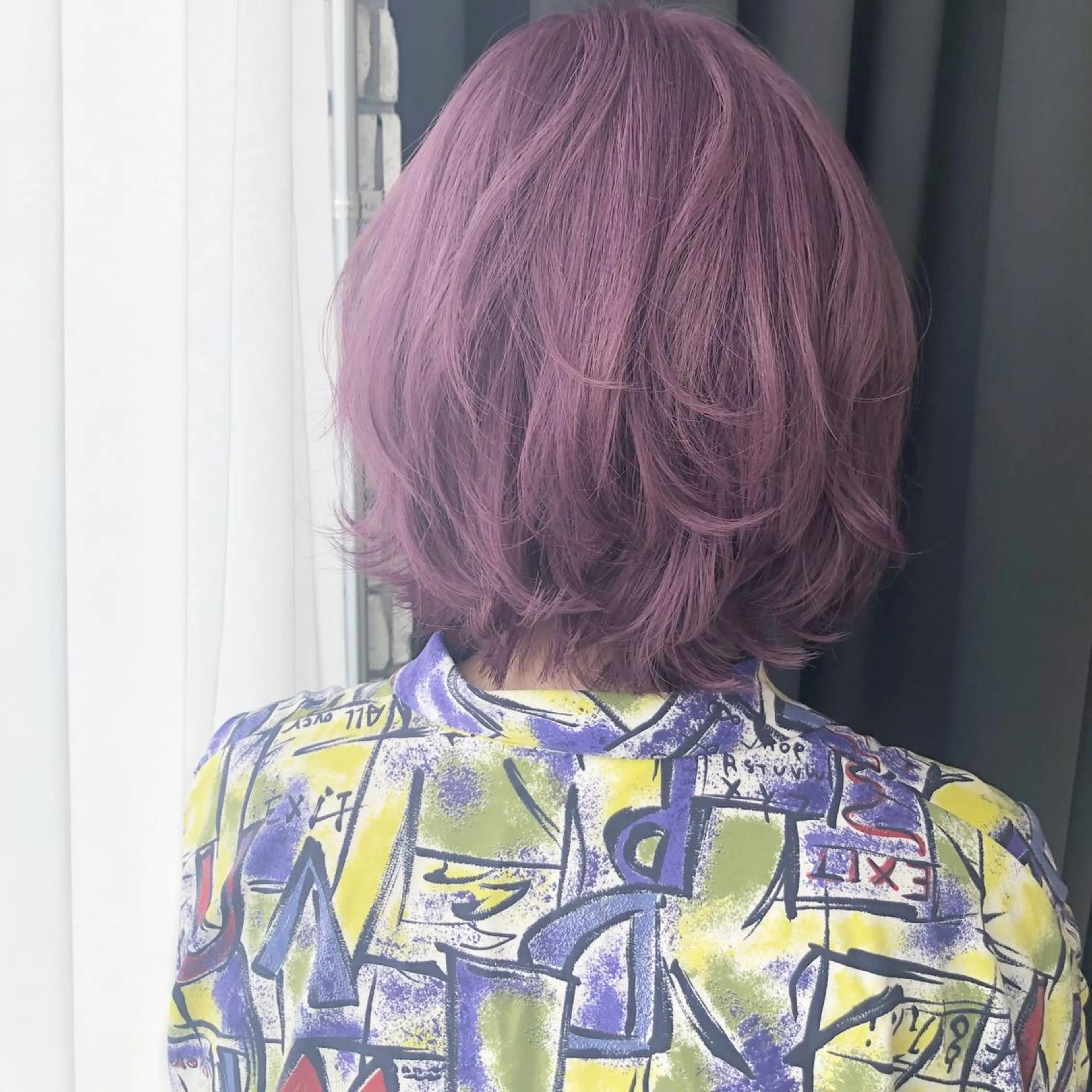 ショート カラー ブリーチ イルミナカラー パープルカラー ORIKA 美容室のヘアスタイル