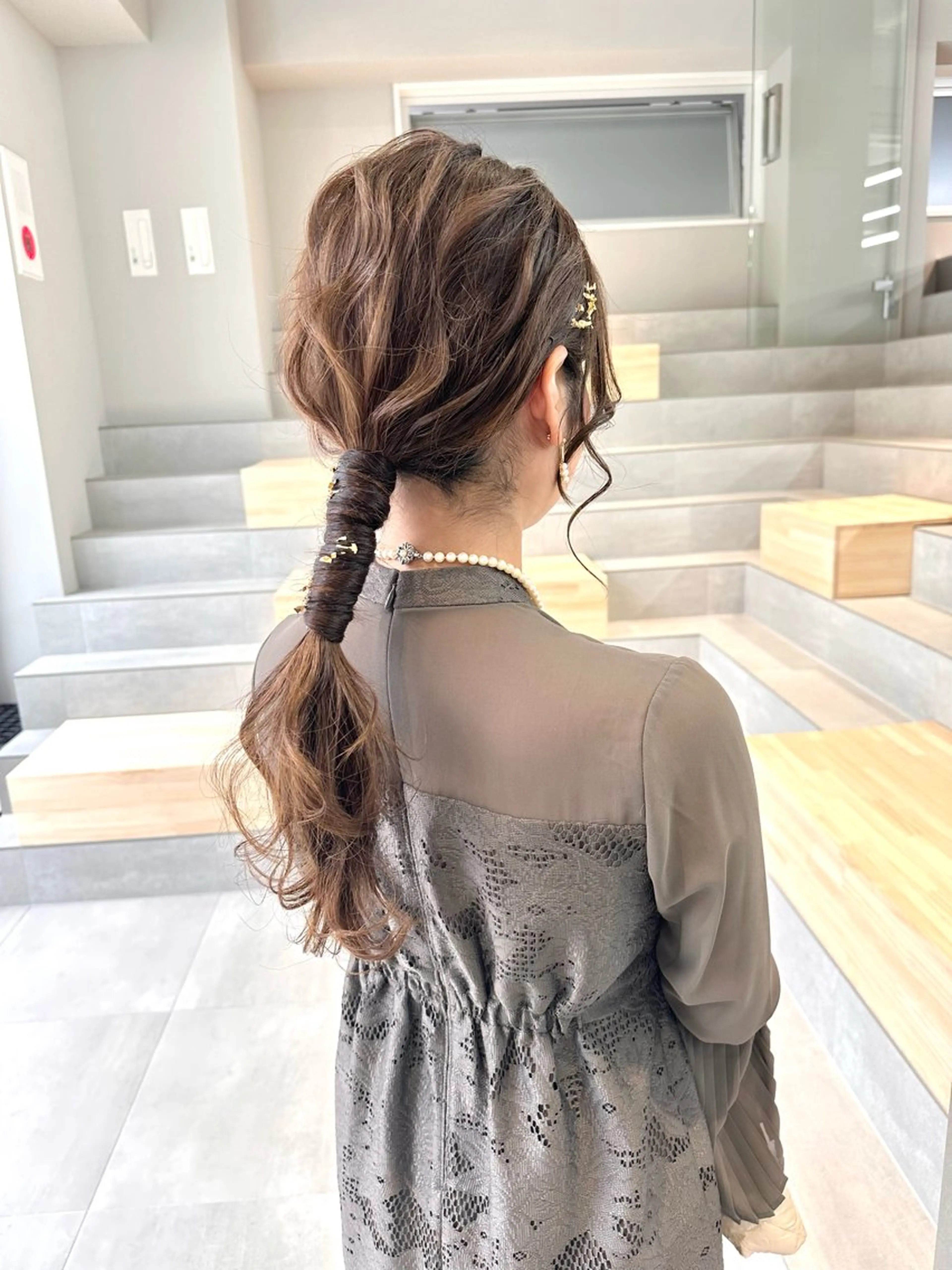 ロング ヘアアレンジ ヘアセット 染谷 遥花のヘアスタイル